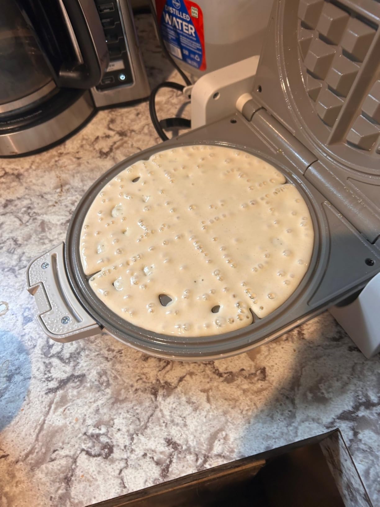 bella Flip-n-Store Waffle Maker with EverGood Ceramic Nonstick Coating, Fits-anywhere Kitchenware, Power Indicator Light, Cool Touch Handle & Cord Wrap, 7 Wide & 1 Deep Plates, 1000 Watt, Oatmilk customer photo 2