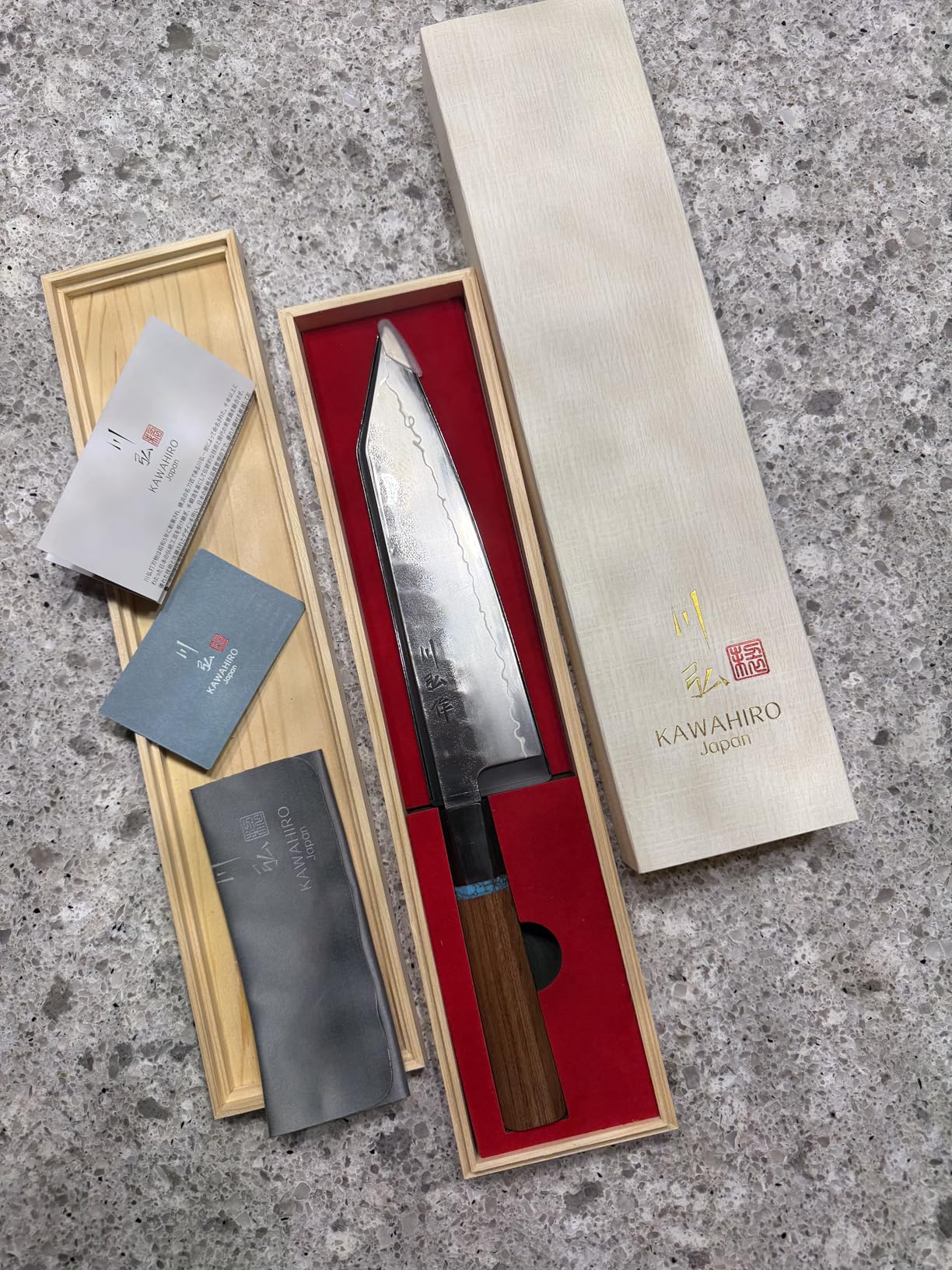 KAWAHIRO Japanese Chef Knife, 8 Inch Hand Forged Razor Sharp VG10 Kitchen Knife for Effortless Meat & Veggie Slicing, Professional Gyuto with Ergonomic Octagonal Handle, Premium Gift Box customer photo 1