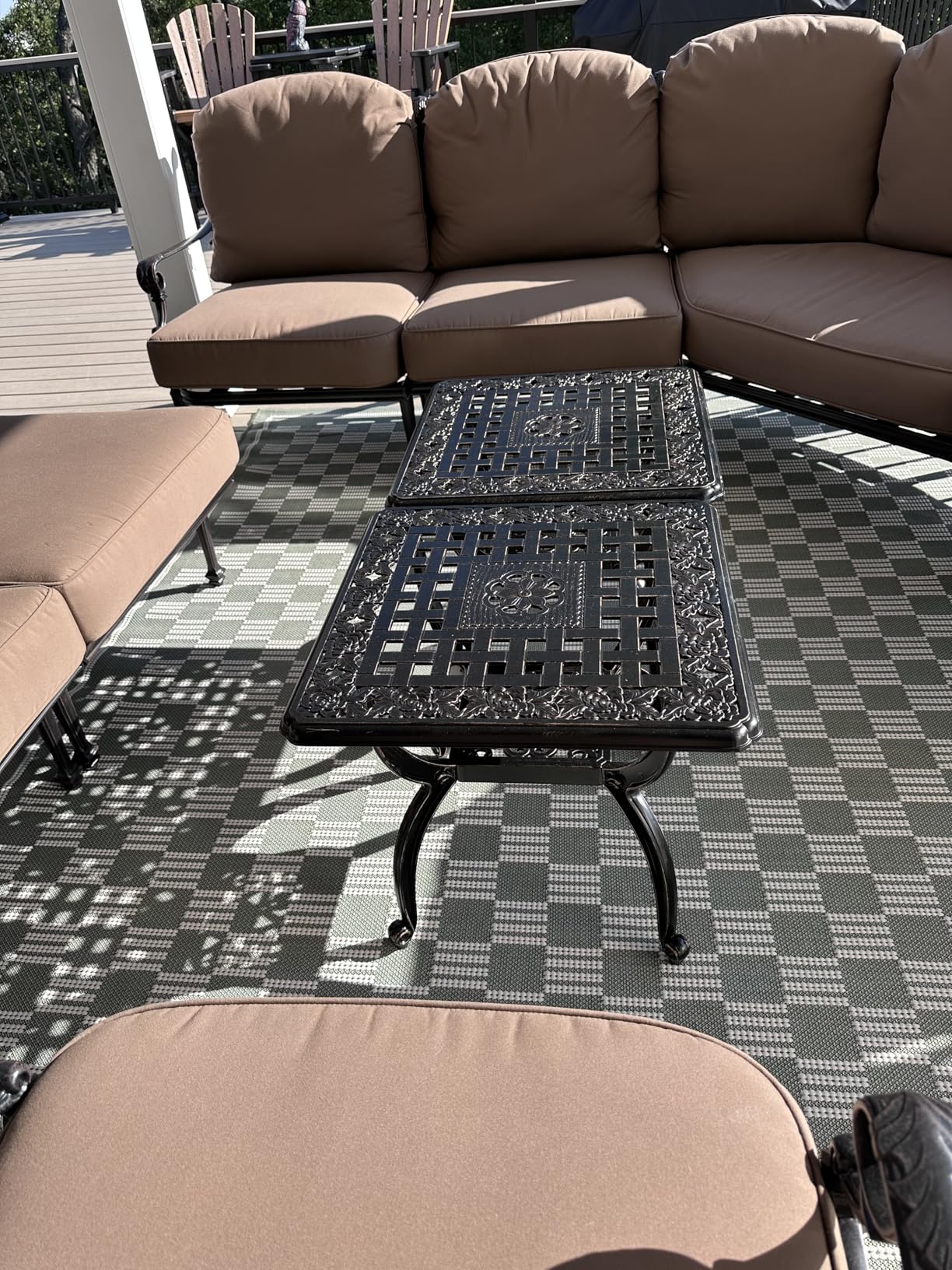 Cast Aluminum Outdoor Side Table, Small Patio Table, Outdoor Coffee Tables for Patio, Garden, Balcony, for All Weather (Black, Round) customer photo 2