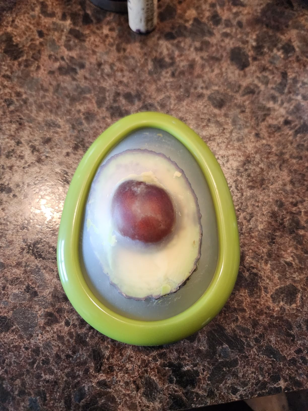 Winb Set of 4 Reusable Fruit and Veggie Savers - Ideal for Avocados, Tomatoes, Apples, Garlic, Onions, and More customer photo 2