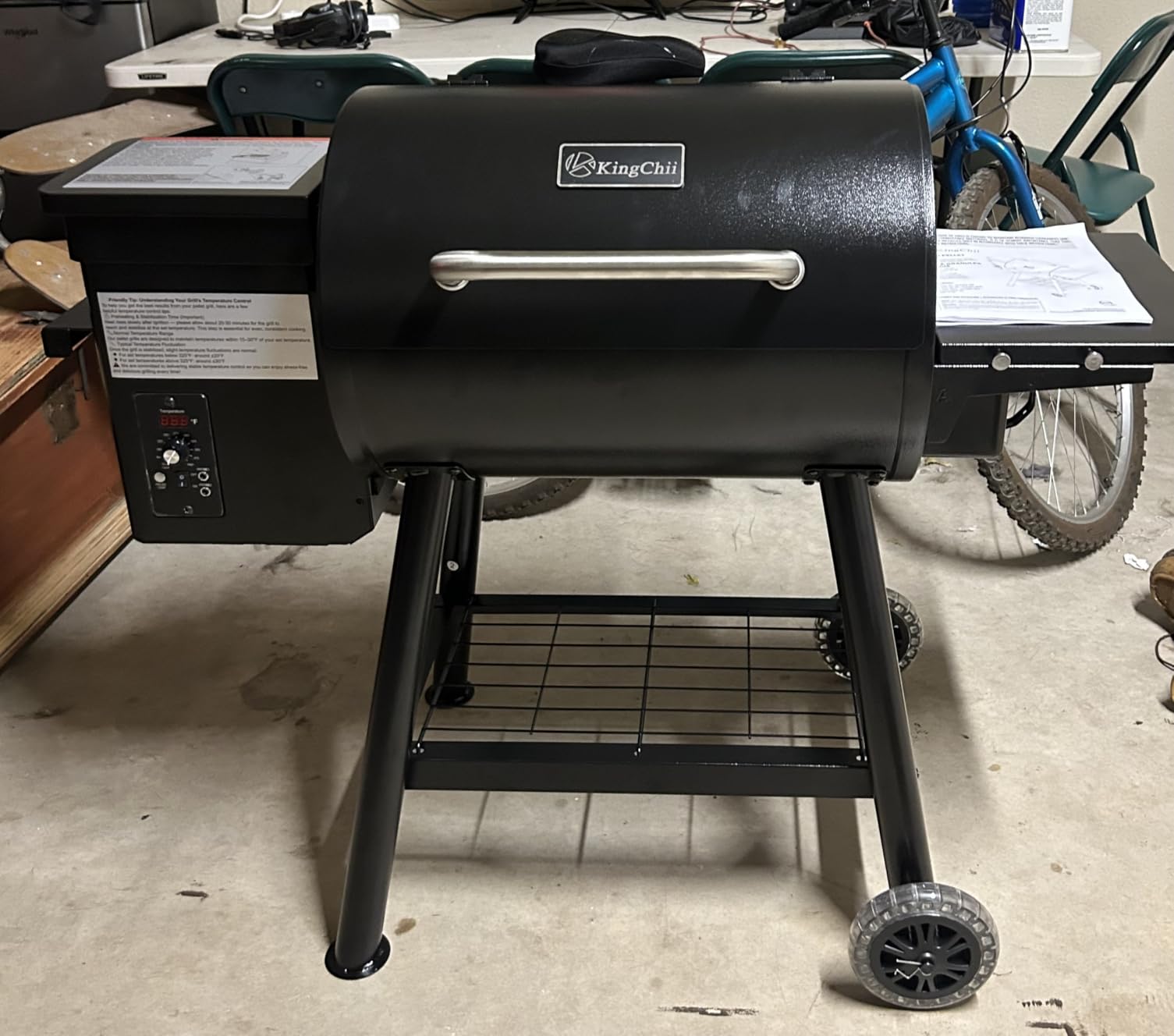KingChii Electric Wood Pellet Grill & Smoker with Side Shelf, 456 SQ.IN Grill Capacity, with PID Temperature Control (180-425°F) for Backyard Camping Bake and Roast, Black customer photo 1