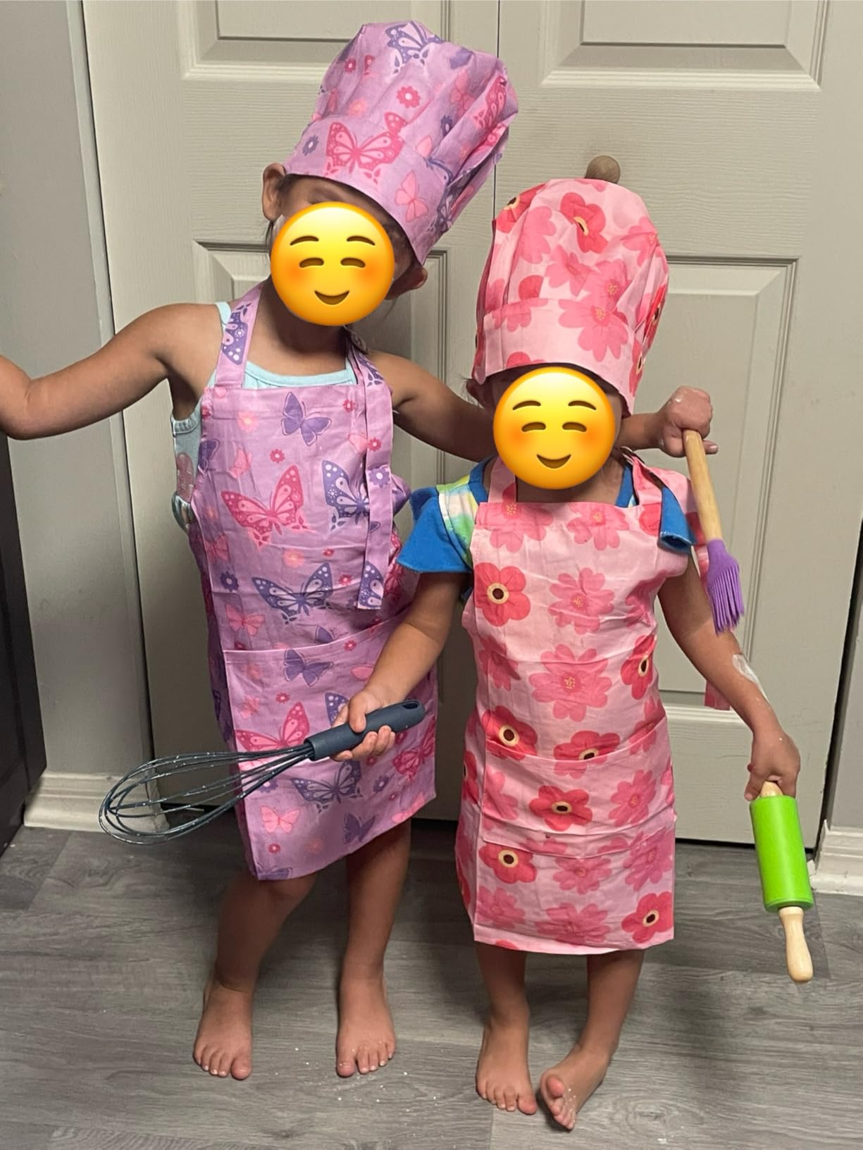 GROBRO7 4Pcs Kids Apron and Chef Hat Set Gift for Girls Boys, Dinosaurs Construction Vehicles Adjustable Kitchen Cooking Child Aprons with 2 Pockets Waterproof Smocks for Baking Painting Crafting customer photo 2