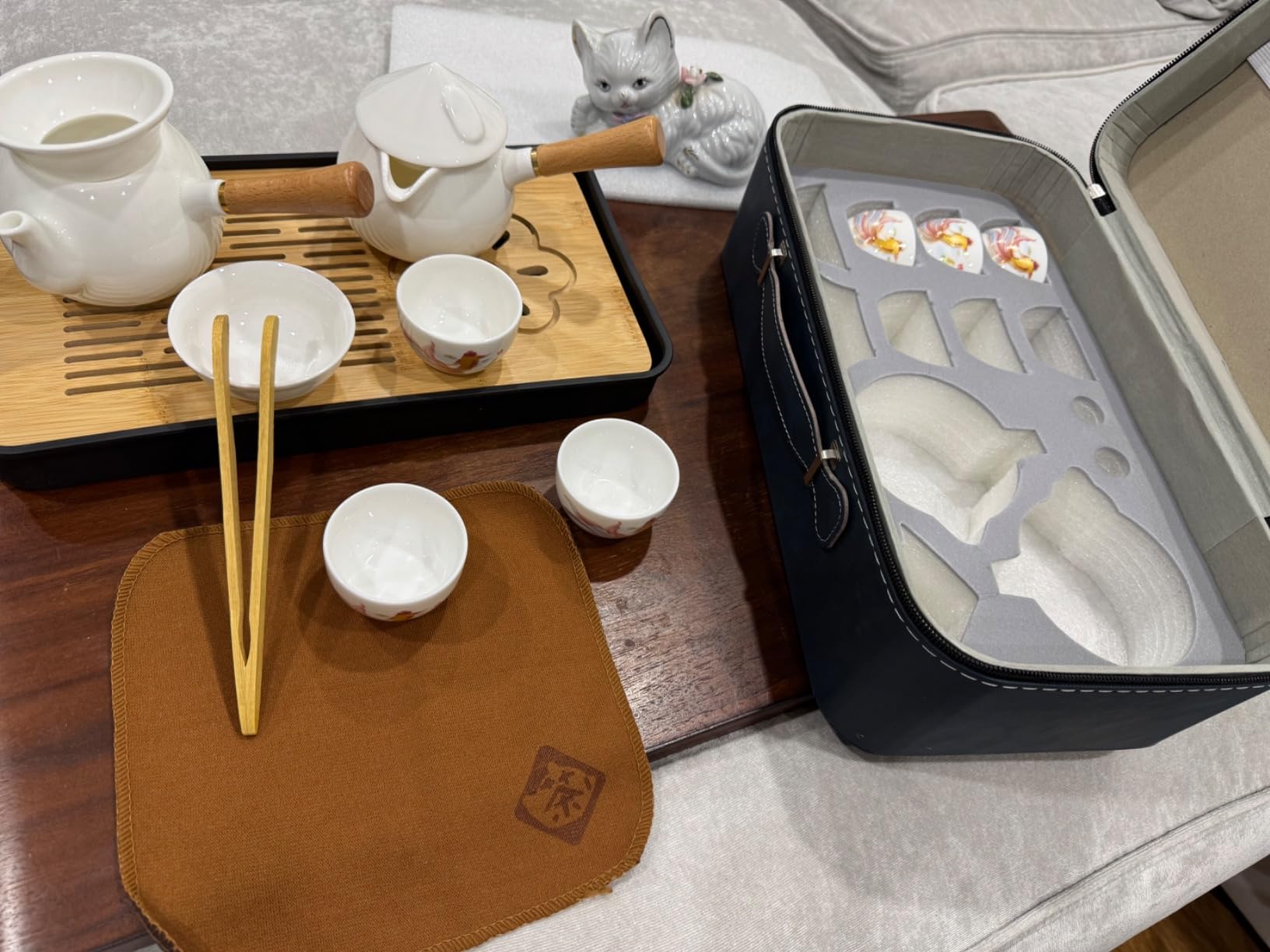 Chinese Tea Set Traditional, Chinese Gongfu Tea Set for Adults, Gaiwan Tea Set with 6 Cups (Pure white 6cups) customer photo 1