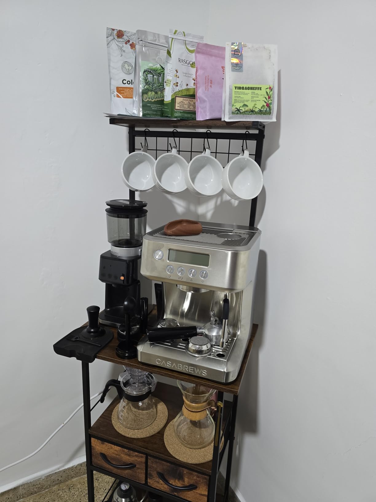 CASABREWS Ultra Espresso Machine with LCD Display, 20 Bar Espresso Maker with Powerful Milk Frother, Customizable Brewing Temperature, Barista-Level Latte and Cappuccino Machine for Home, Silver customer photo 1