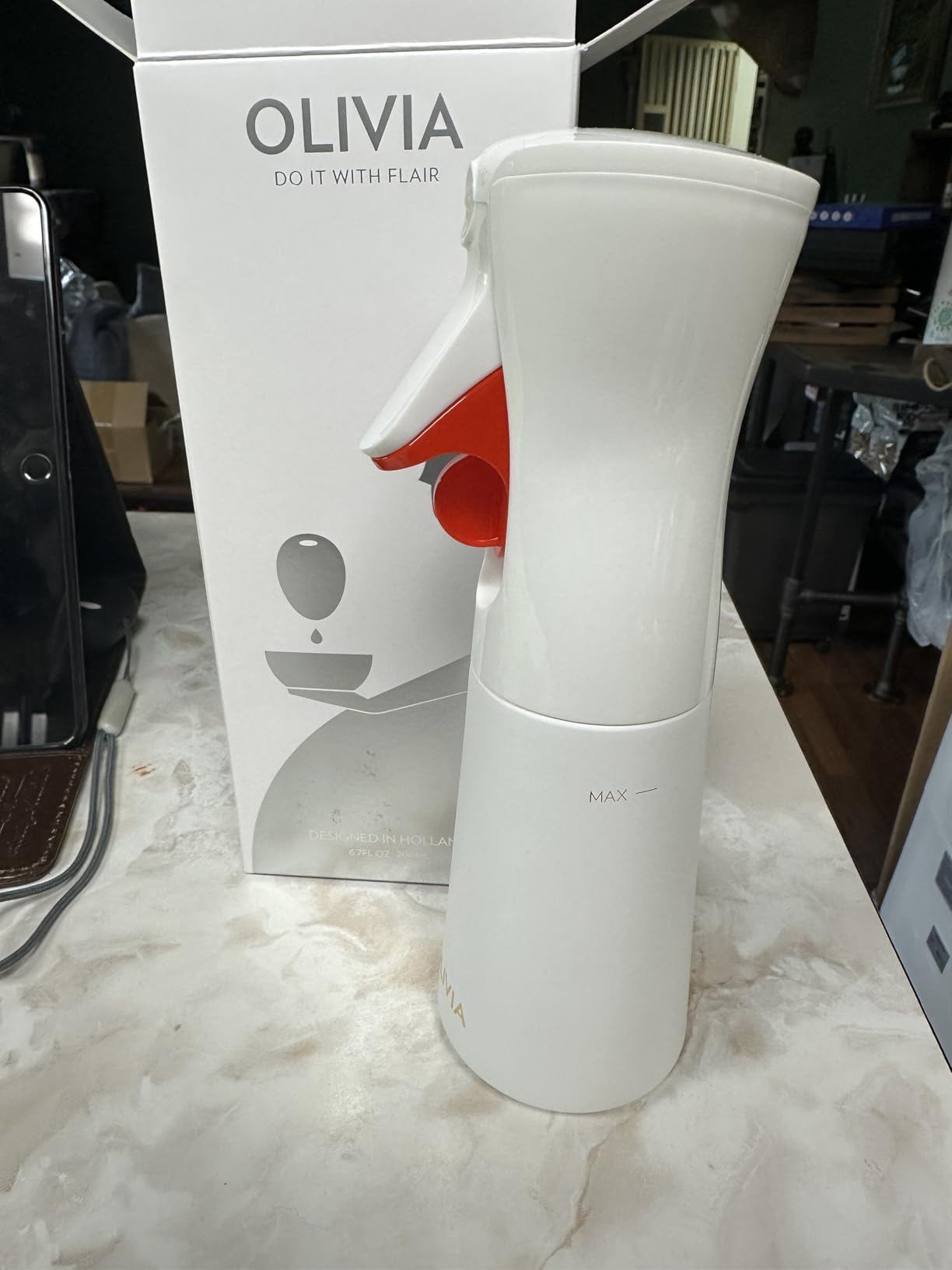 FLAIROSOL OLIVIA Oil Sprayer for Cooking, 200ml Glass Olive Oil Sprayer, Continuous Cooking Spray with Portion Control, Oil Dispenser for Kitchen, Air Fryer, Salad, BBQ (Green Bottle, Gold Print) customer photo 2