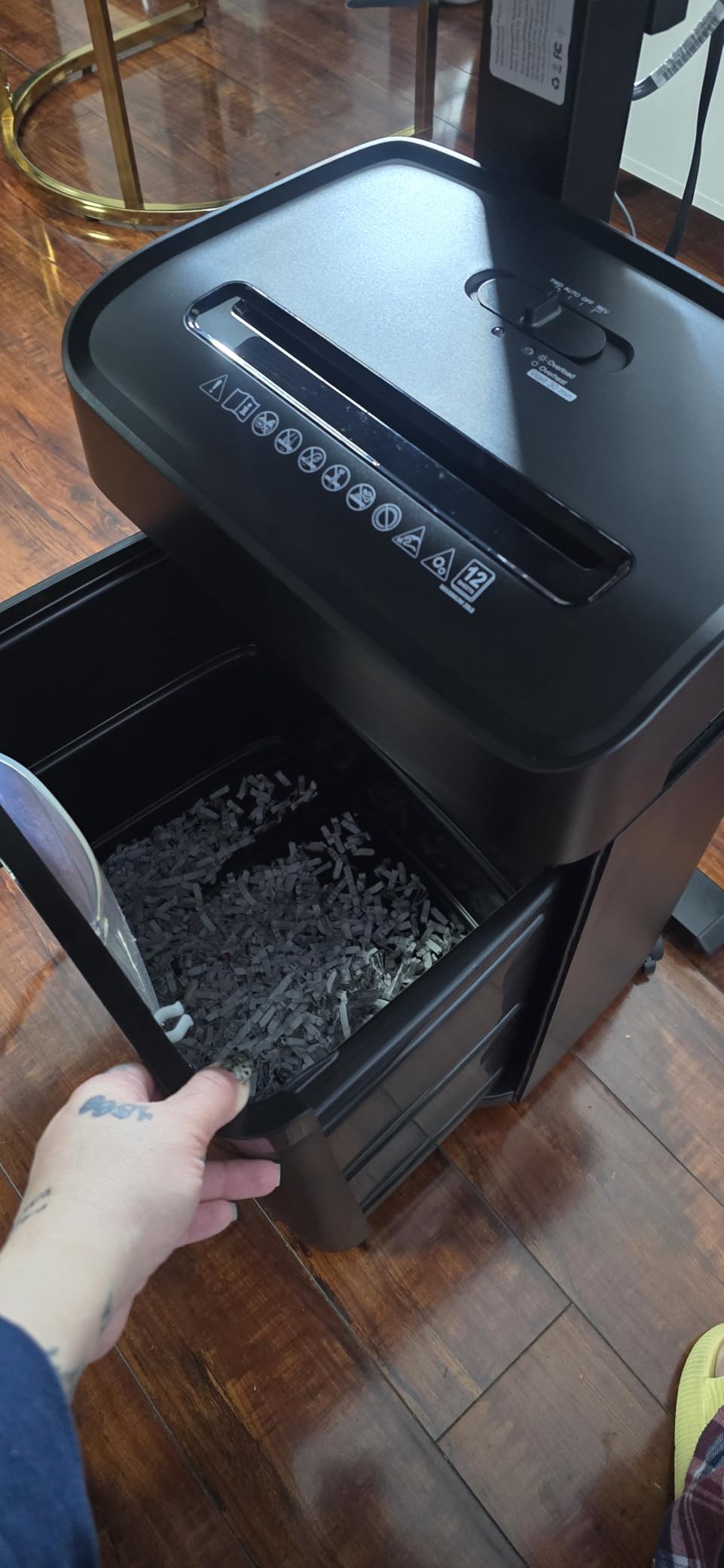 Bonsaii 12 Sheet Paper Shredder for Home Office, Heavy Duty Cross Cut Shredder with 5.5 Gal Pullout Bin, Home Shredder for CDs/Credit Card/Document/Mail, P-4 Security Level customer photo 1
