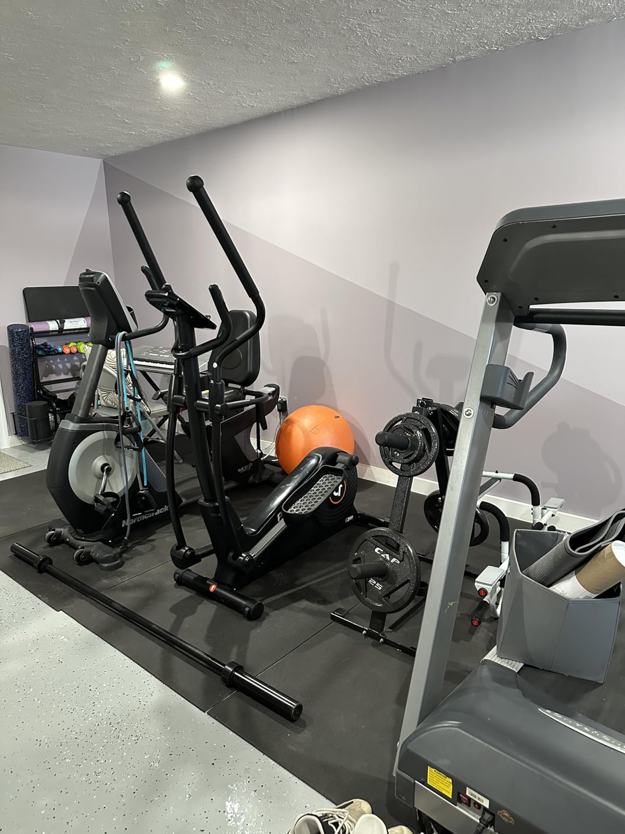 pooboo Elliptical Machine, Elliptical Exercise Machine with 16-Level Resistance&Quiet Magnetic Driving System, Elliptical Machine for Home with LCD Monitor, 15.5-17IN Stride, 350LBS Weight Capacity customer photo 1