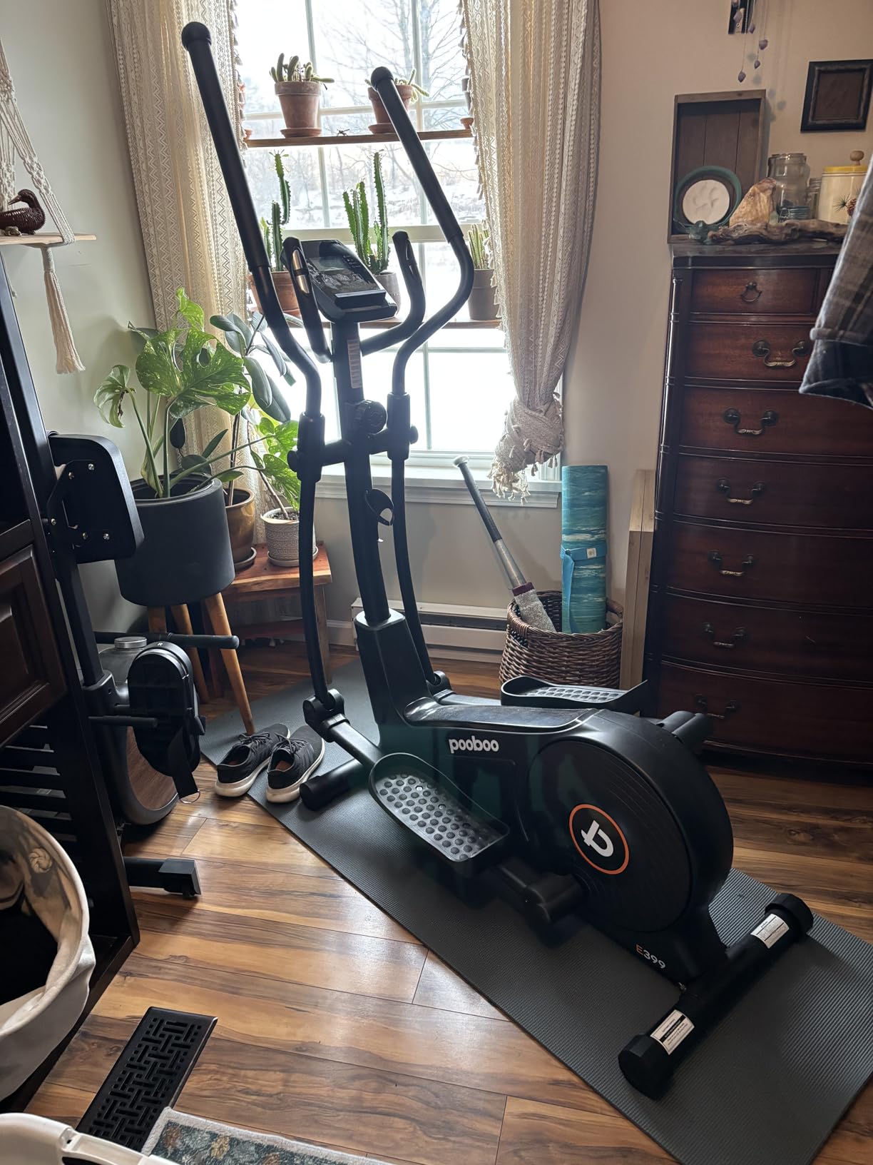 pooboo Elliptical Machine, Elliptical Exercise Machine with 16-Level Resistance&Quiet Magnetic Driving System, Elliptical Machine for Home with LCD Monitor, 15.5-17IN Stride, 350LBS Weight Capacity customer photo 2