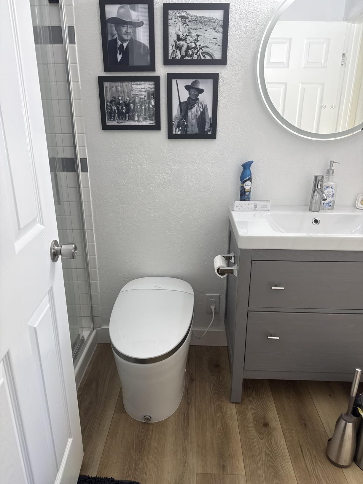 EPLO Smart Toilet with Powerful Flush, Auto Open/Close,Foam Shield, Elongated Heated Seat, ADA Comfort Height Bidet Toilet,Instant Warm Water&Dryer,Temp Display - iX7-PRO customer photo 1