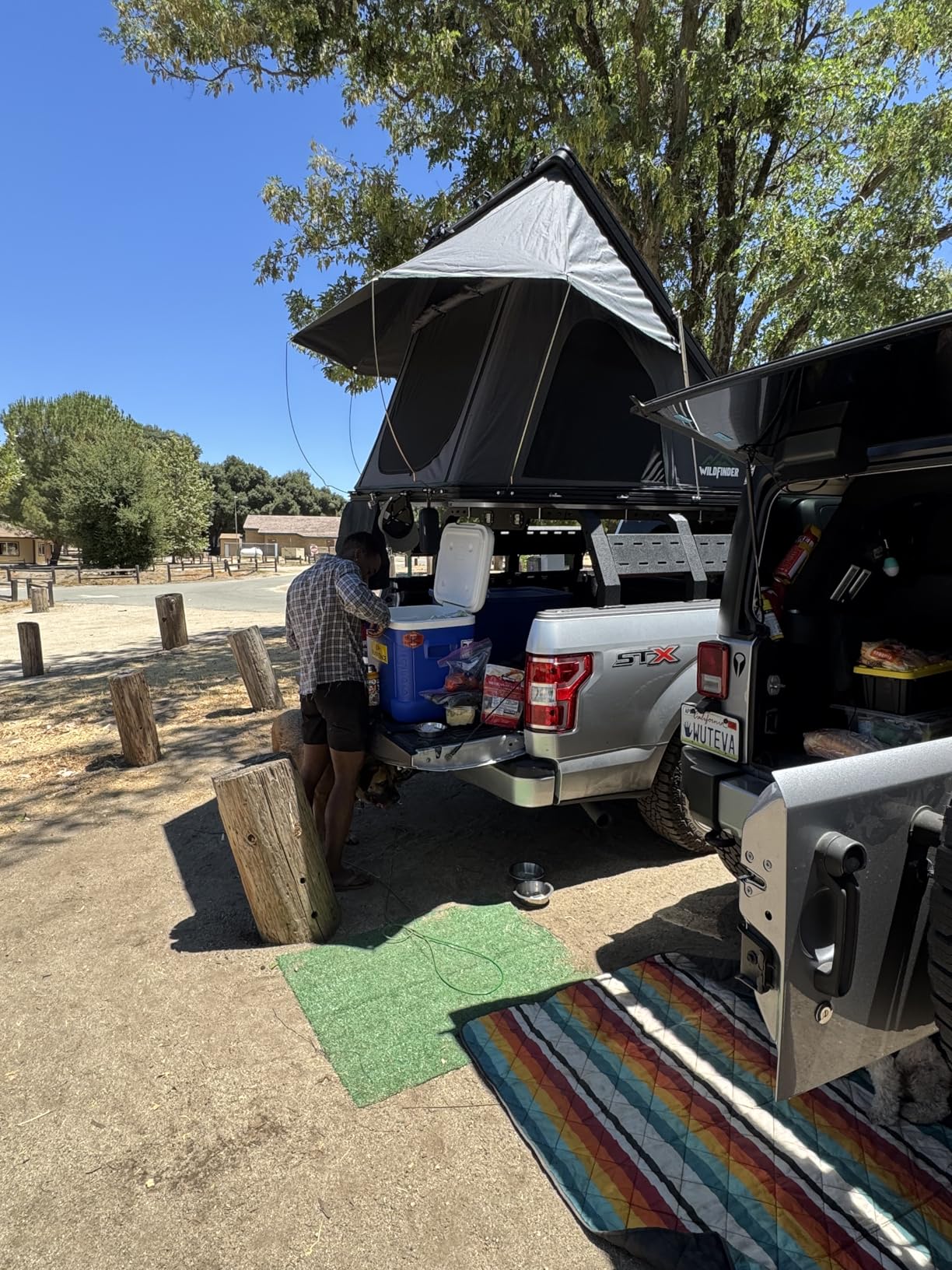 Rooftop Tent Hard Shell Roof Top Tent Hardshell Suitable for Jeep SUV Truck Van, 2-3 Person, Gray customer photo 2