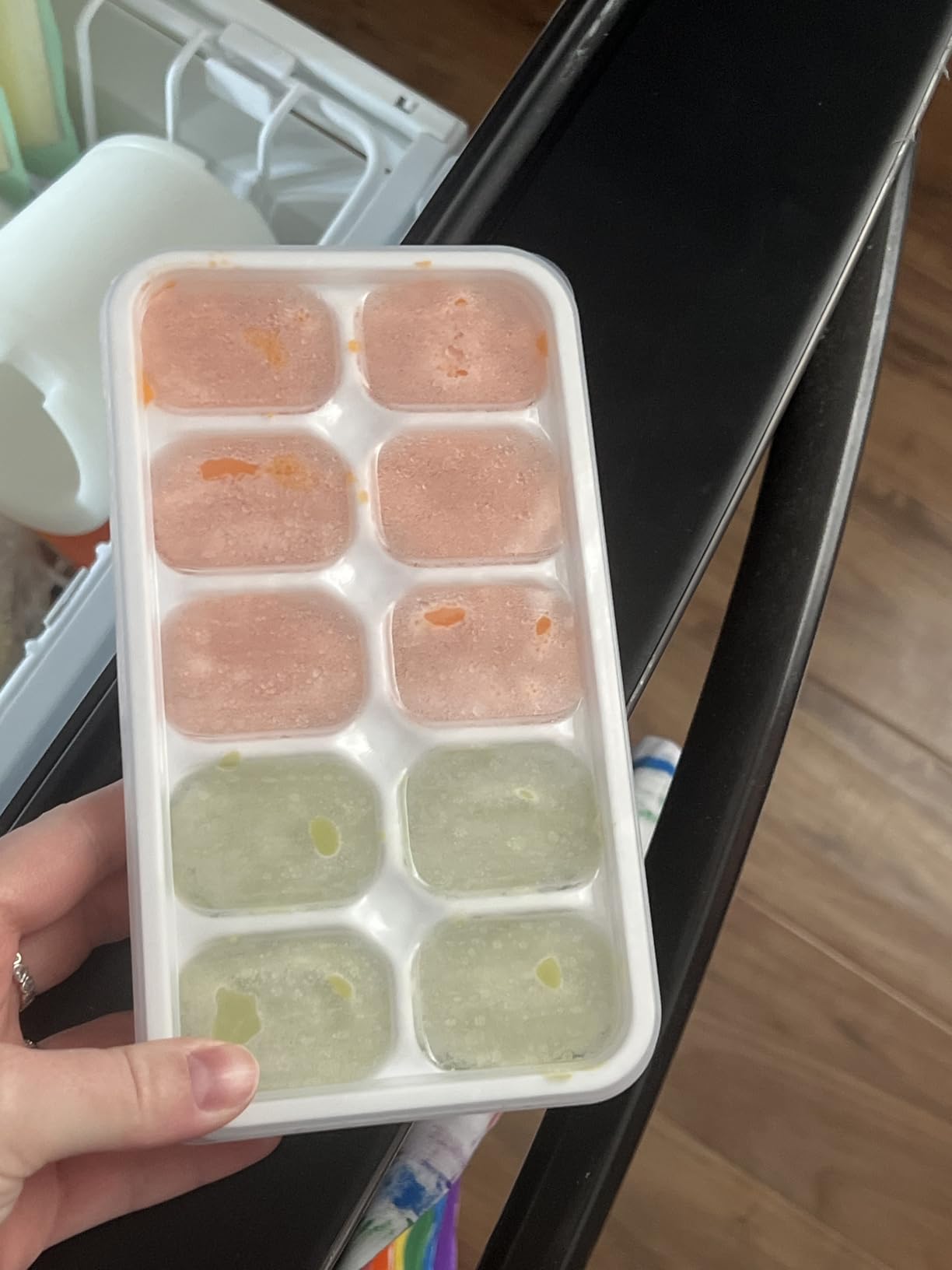 DOQAUS Ice Cube Tray with Lid and Bin - 4 Pack Silicone Ice Cube Trays for Freezer, Stackable Ice Bucket Kits with Storage Container & Scoop for Kitchen, RV, Cocktail, Coffee customer photo 2