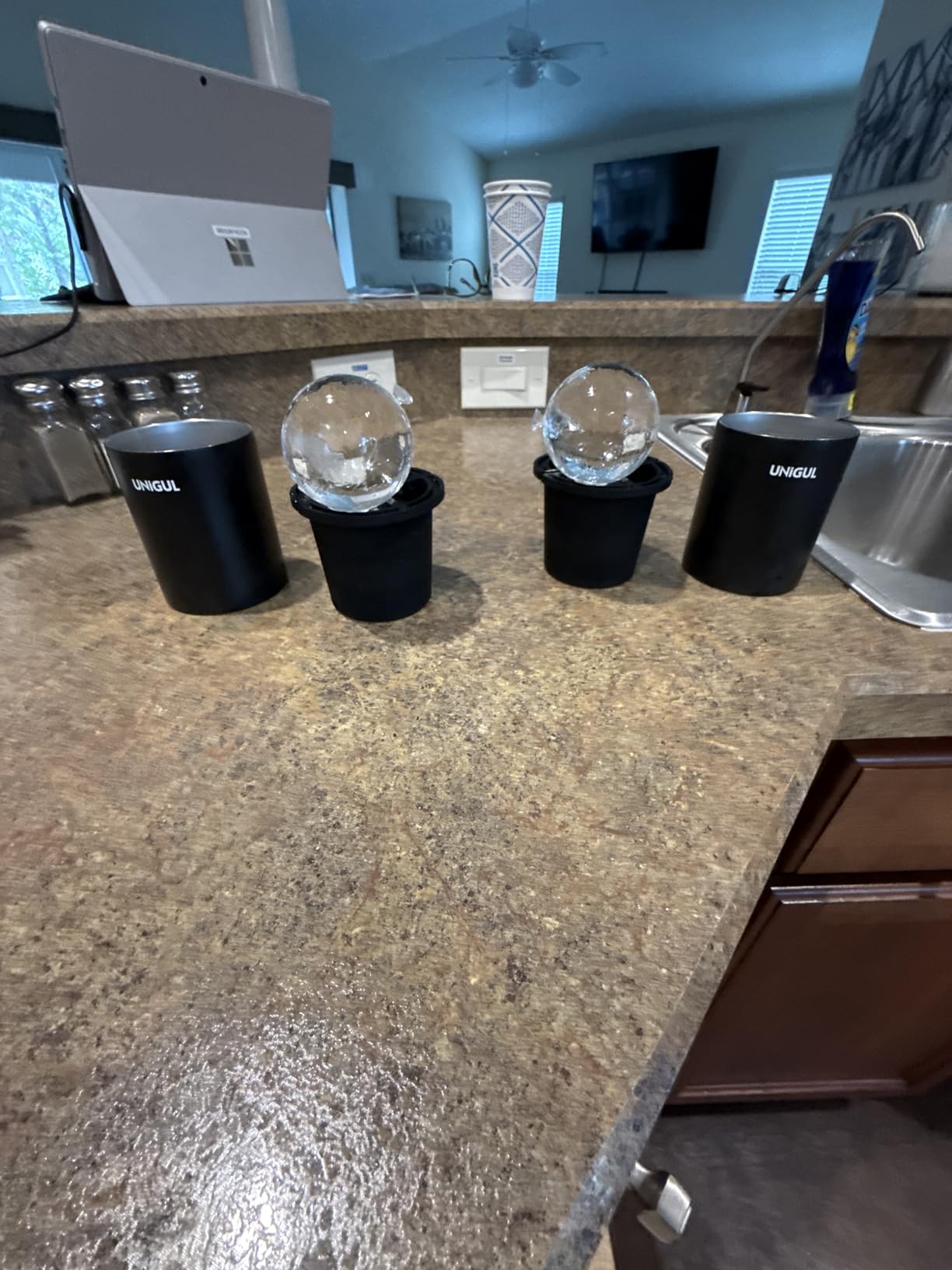 Clear Ice Cube Maker, 2.5