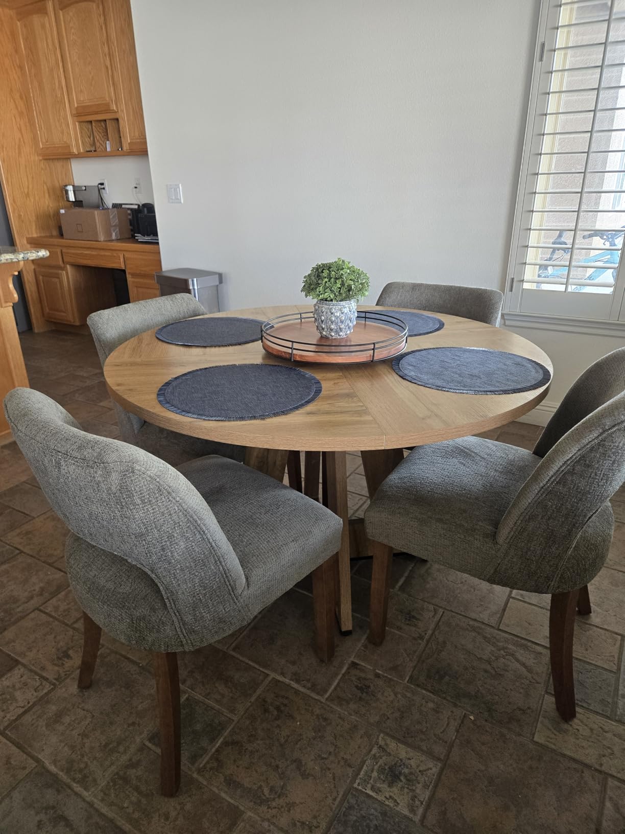 Tribesigns Farmhouse Dining Table, 47 Inch Round Dinner Table for 4, Rustic Round Dining Room Table for Home Dining Room Living Room customer photo 1
