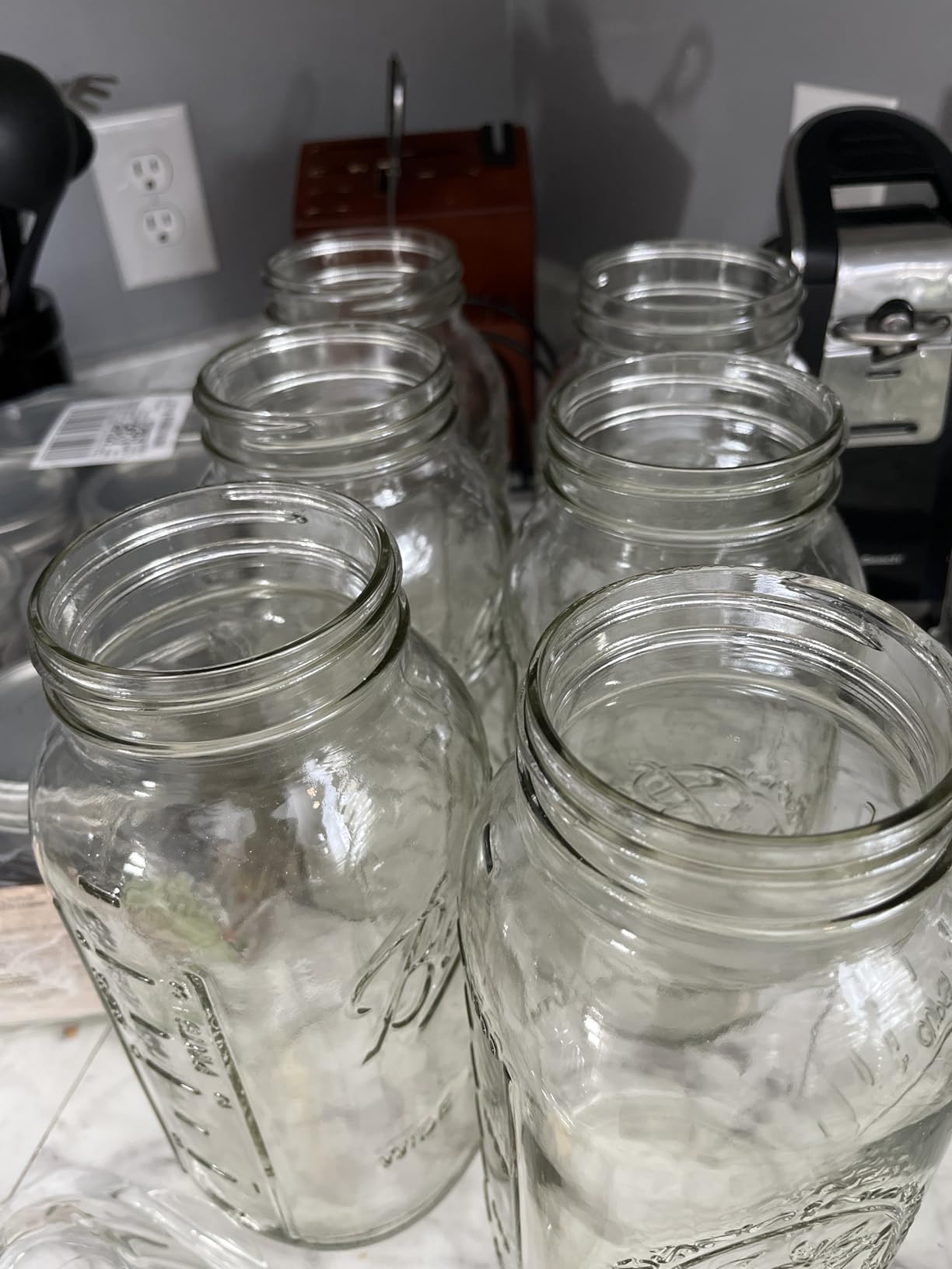 Ball - 64oz Wide Mouth Jars with Lids & Bands 6 Pack Jars | Half Gallon Large Glass Mason Jar for Food Storage with airtight lid, 0.5 Gallon Glass Jar with Lid and Bands, Set of 6 customer photo 1