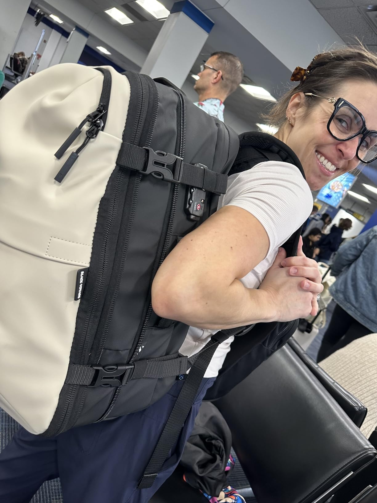 Vortex Vacuum Seal Travel Backpack 60L Expandable Air Compression System Water Resistant TSA Lock Carry-On Suitcase Luggage Black AERO customer photo 1