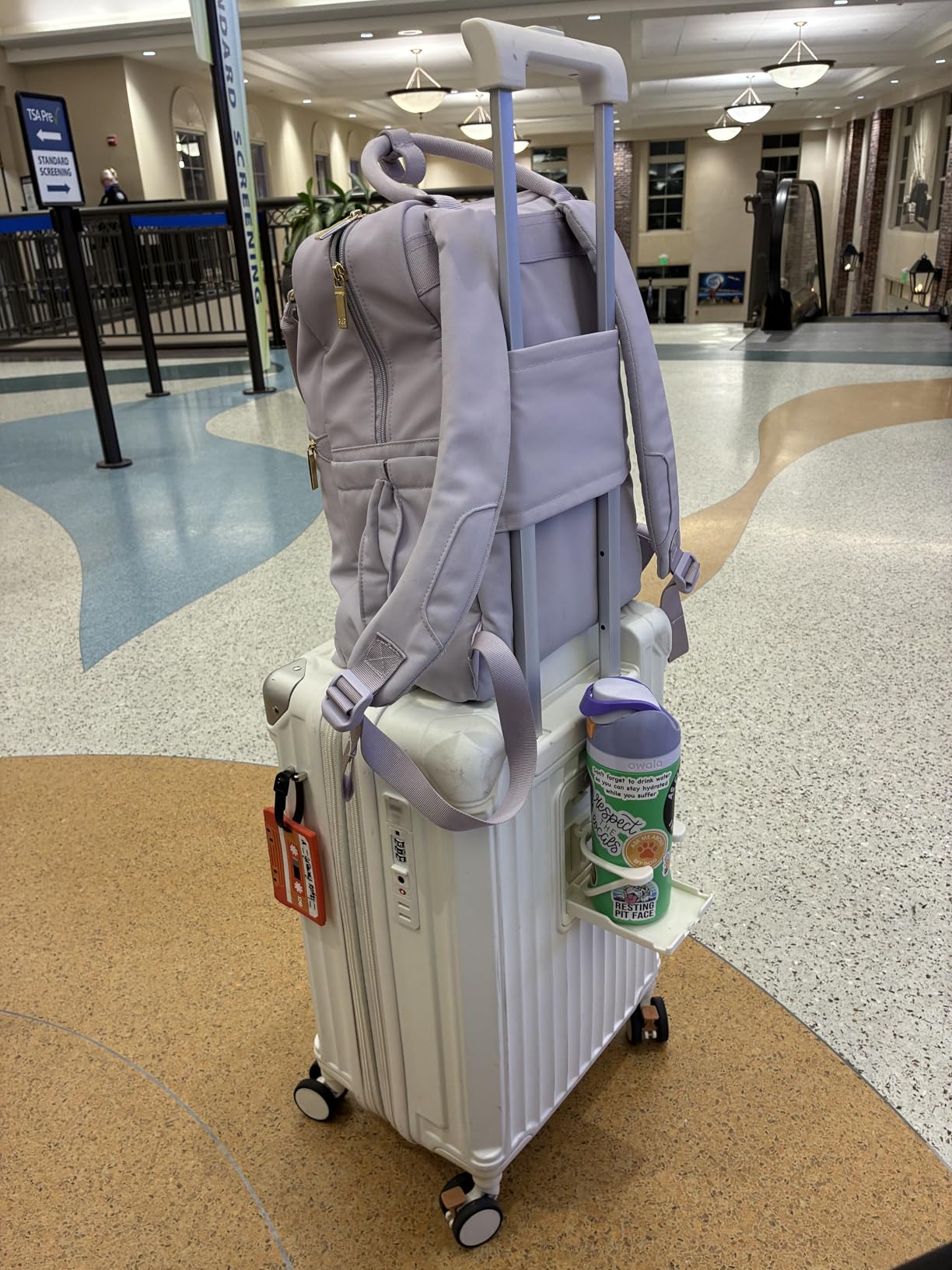 20in Carry On Luggage with Cup Holder and USB Port, 25% Expandable Capacity, Smart Suitcase with Anti Slip Wheels and Handbag, Perfect for Men and Women 3 Piece Set White customer photo 1