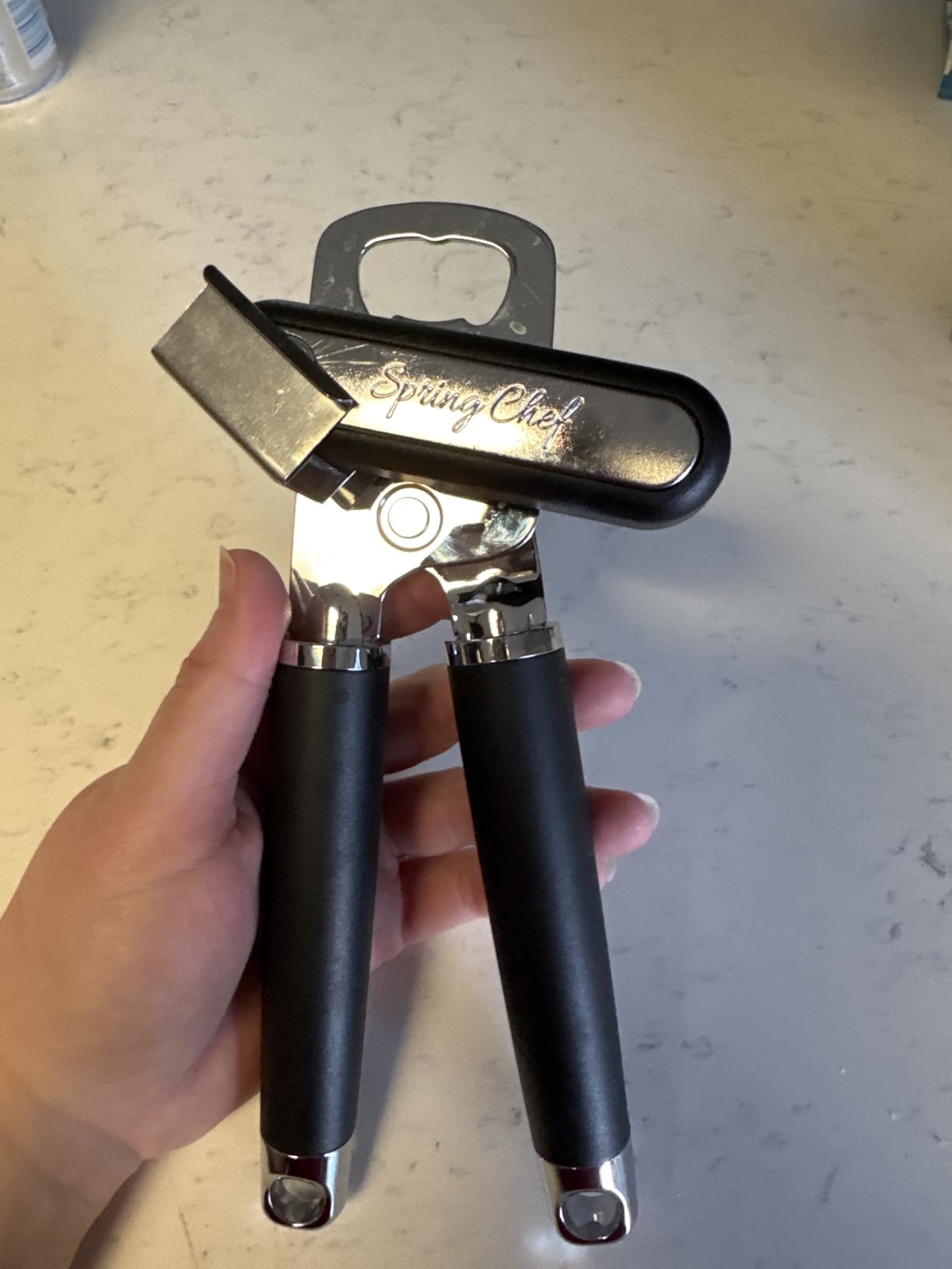 Spring Chef Stainless Steel Can Opener - Manual with Soft Grip Handles, Easy Turn, Heavy Duty Hand Can Openers for Seniors with Smooth Edge - Magnetic Lid Remover - Black customer photo 2