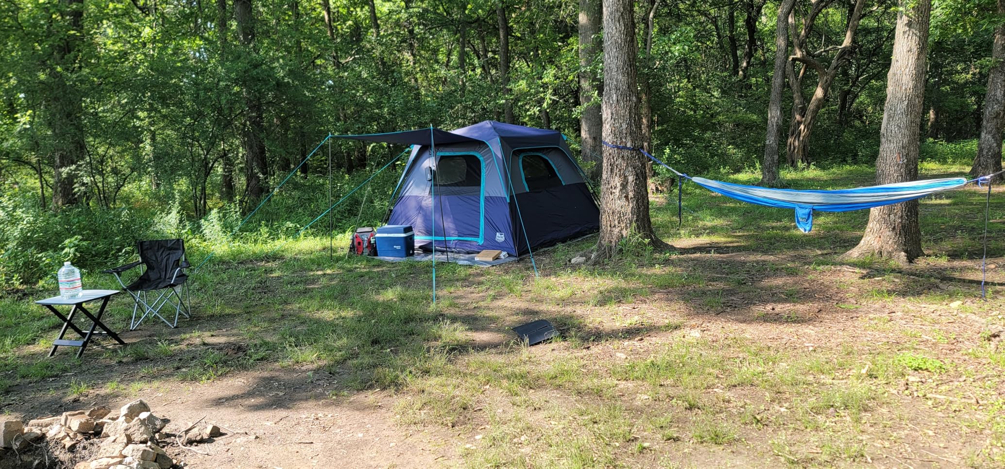 TIMBER RIDGE 6 Person Blackout Camping Tent, 60s Easy Setup Instant Cabin Tent for Family with Rainfly, Water-Resistant, 9' x 9' x 72