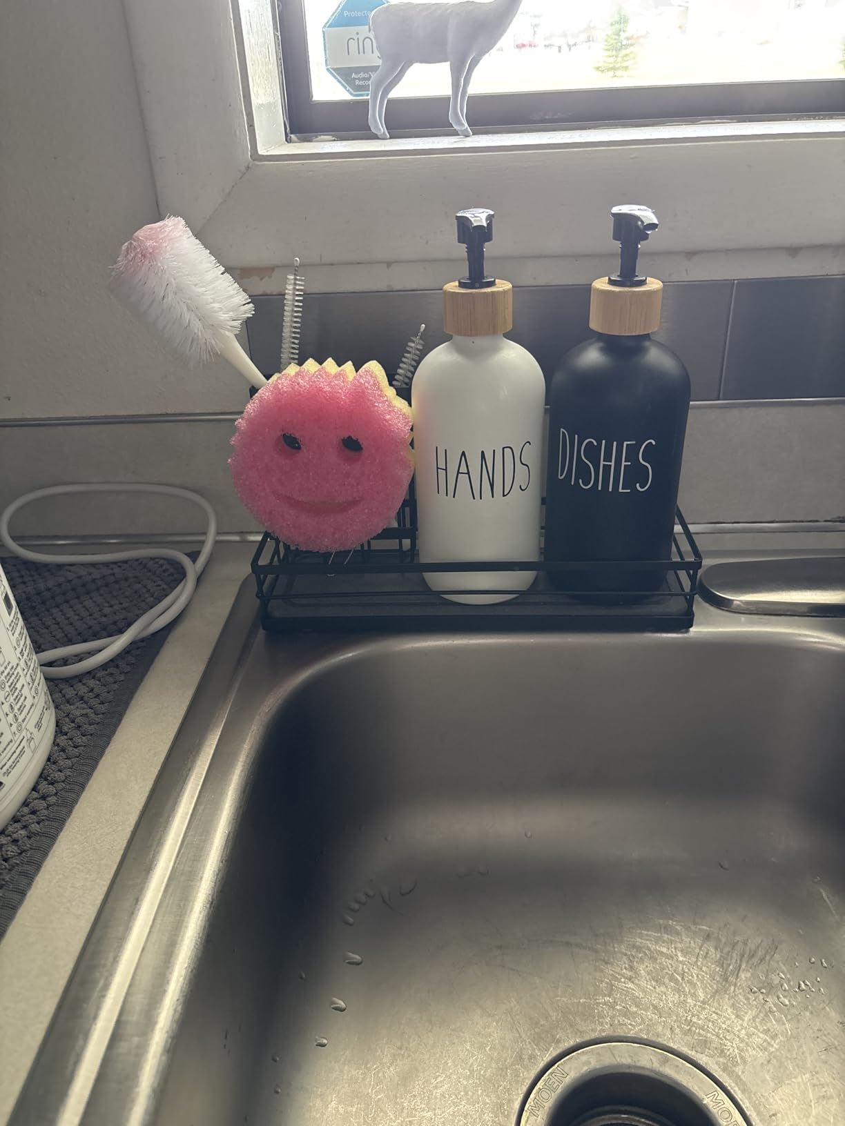 Moforoco Kitchen Dish Soap Dispenser Set, 16OZ Glass Bottle, Hand and Dish Soap Dispenser Set, Instant Dry Tray, Non-Slip Silicone Pad, Brush Holder with Smiley Face Sponge Holder, Kitchen Decor customer photo 1