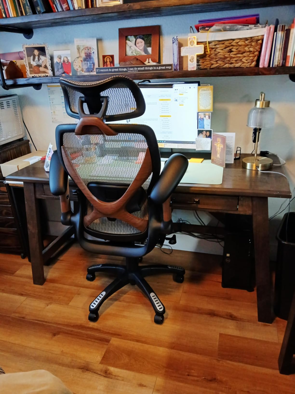 ELABEST X100 Ergonomic Mesh Office Chair with Footrest, Big and Tall Hone Desk Chair with 5D Flip-Up Arms, Adjustable 3D Lumbar Support, Gaming & Executive Computer Chairs customer photo 1