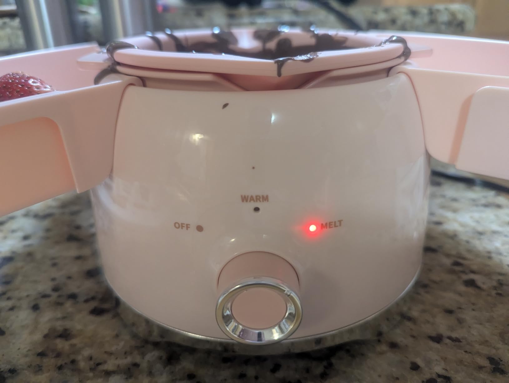 Chocolate Melting Pot Candy Melts Melter with 2 Insert Pots and Spatula, 4 Cups Capacity Warmer Machine, Ideal Dipping Tool Kitchen Supplies for Making Cake Pop Covered Strawberries Fondue customer photo 1