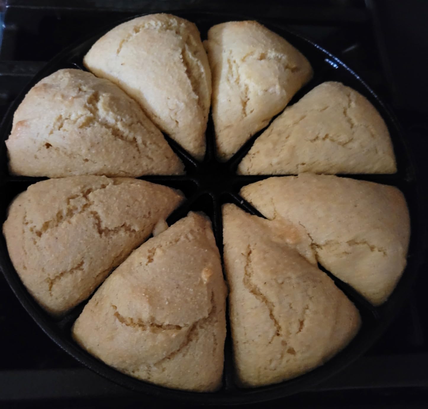Modern Innovations Classic Cast Iron Wedge Pan, Non-Stick Cornbread Skillet with Easy Transport Handles, 8 Slice Divided Cast Iron Baking Pan for Scones, Biscuits, Breads & Desserts customer photo 1