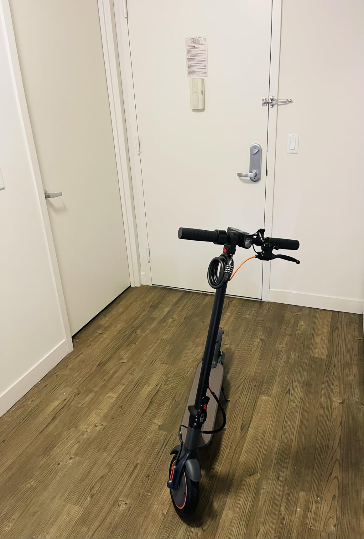 Electric Scooter for Adults, Folding E Scooter with 350W/500W Motor 16/24 Mph Top Speed, Max 19-23 Miles Long Range, 8.5''/10''/14''Tires Commuting Scooters with Dual Brakes System, APP customer photo 1