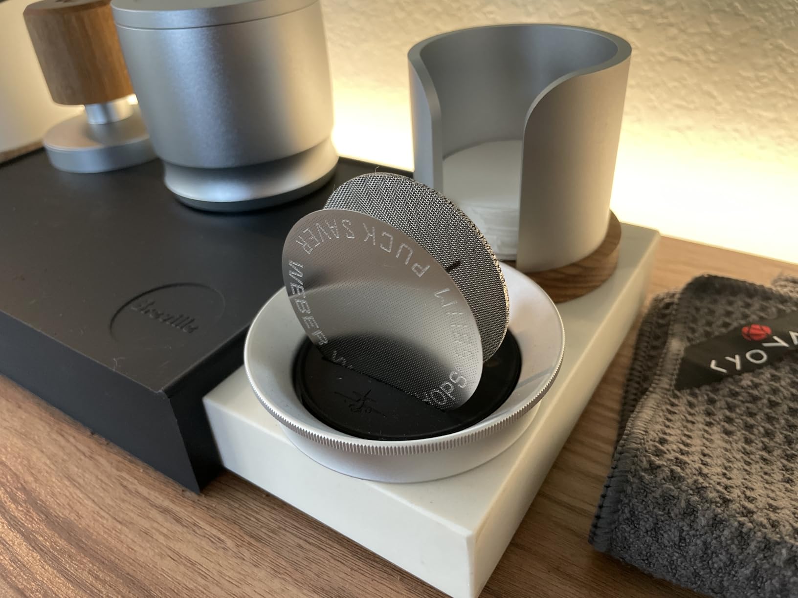 MHW-3BOMBER 58mm Espresso Puck Screen - 0.2mm Ultra Thin Espresso Puck - Metal Reusable Coffee Filter for Portafilter Basket 58mm - Puck Screen with Titanium Coating FG5642-OS customer photo 1