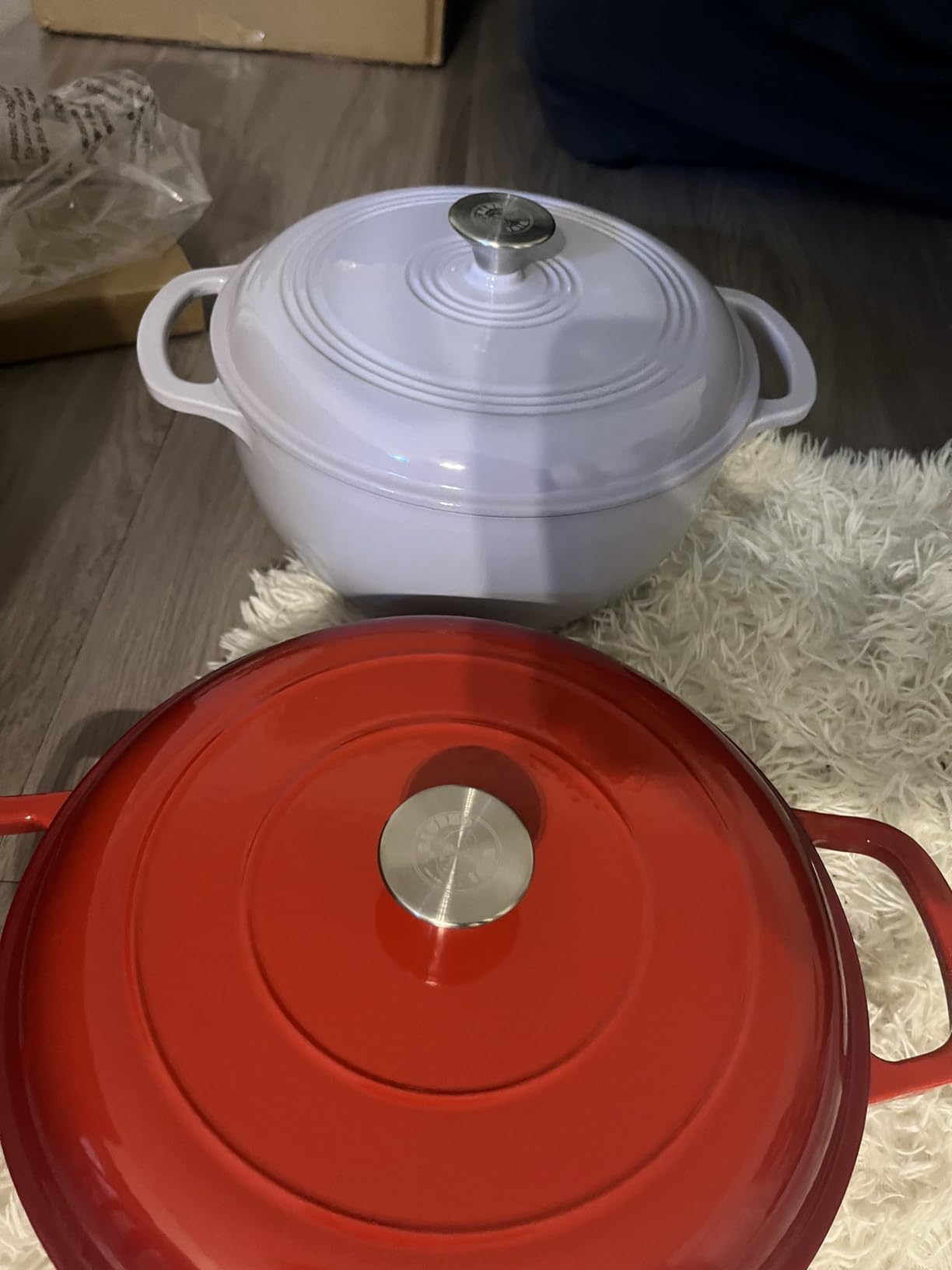 Vivicreate 3.5 Quart Enamel Cast Iron Dutch Oven Pot with Lid - Enameled Cookware for Baking, Roasting, and Braising - Durable Cast Iron Pot for Stove Top and Oven Use customer photo 2