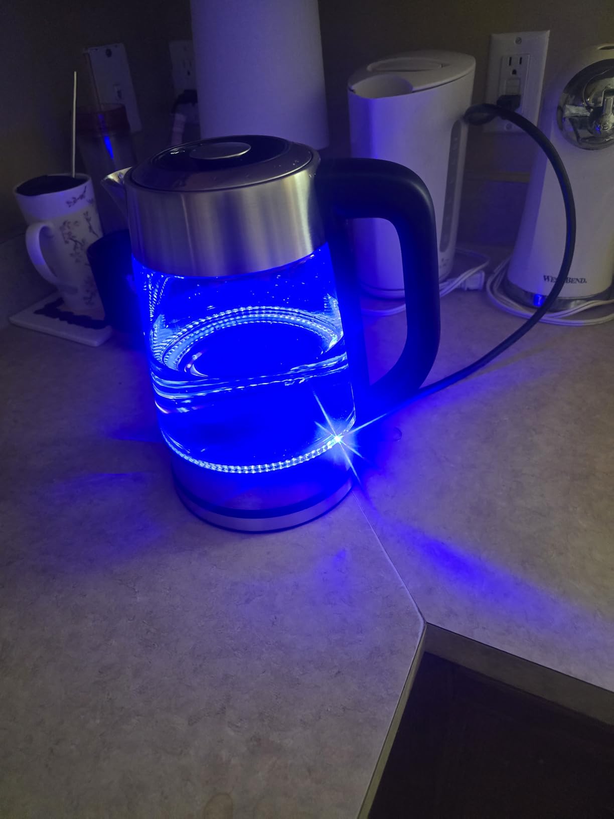 Mueller Rapid Boil Electric Tea Kettle 1.8L - Borosilicate Glass & Stainless Steel - BPA-Free Hot Water Boiler, LED Light, Auto Shut-Off, Boil Dry Protection Fast Water Heater - Kitchen Appliances customer photo 1