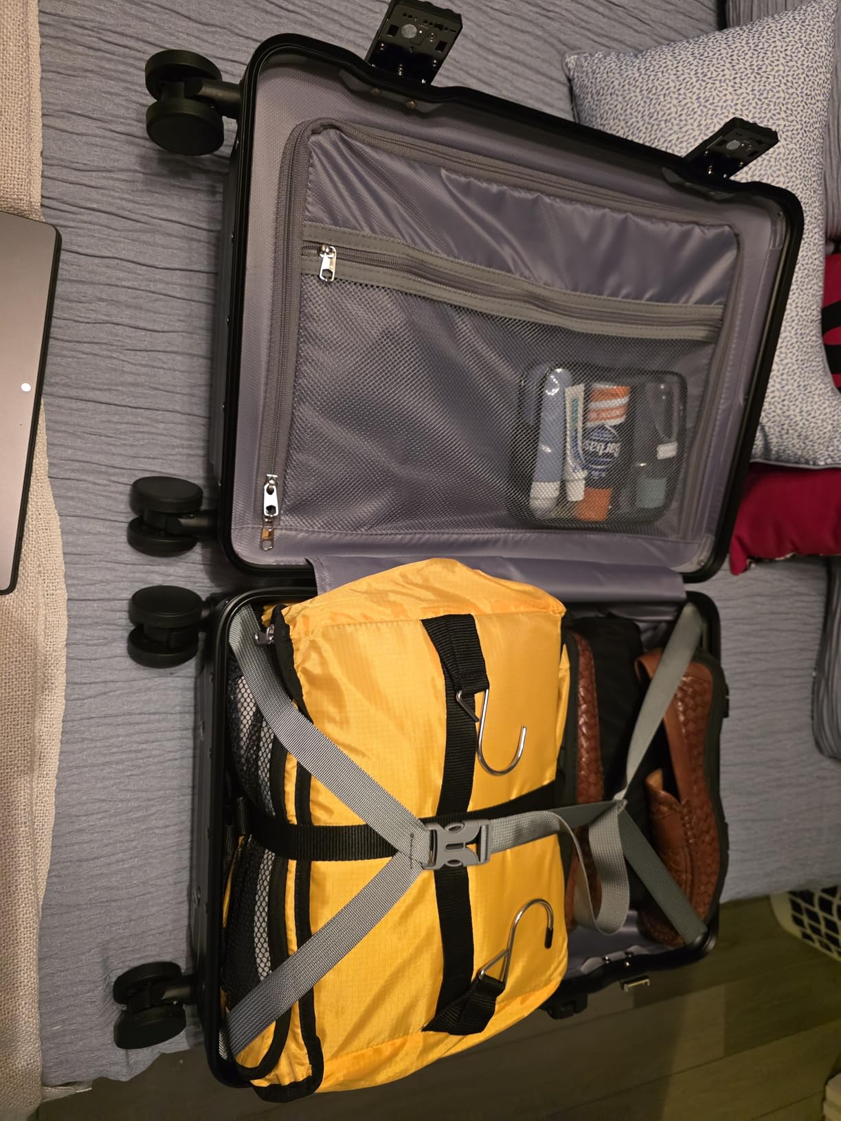 20 Inch Carry on Luggage with Aluminium Frame and Front Pocket, PC Hardshell Suitcase with USB Port and Cup Holder, 21.5x14.2x9 Airline Approved, Luggage with Spinner Wheels and TSA Lock(White) customer photo 2