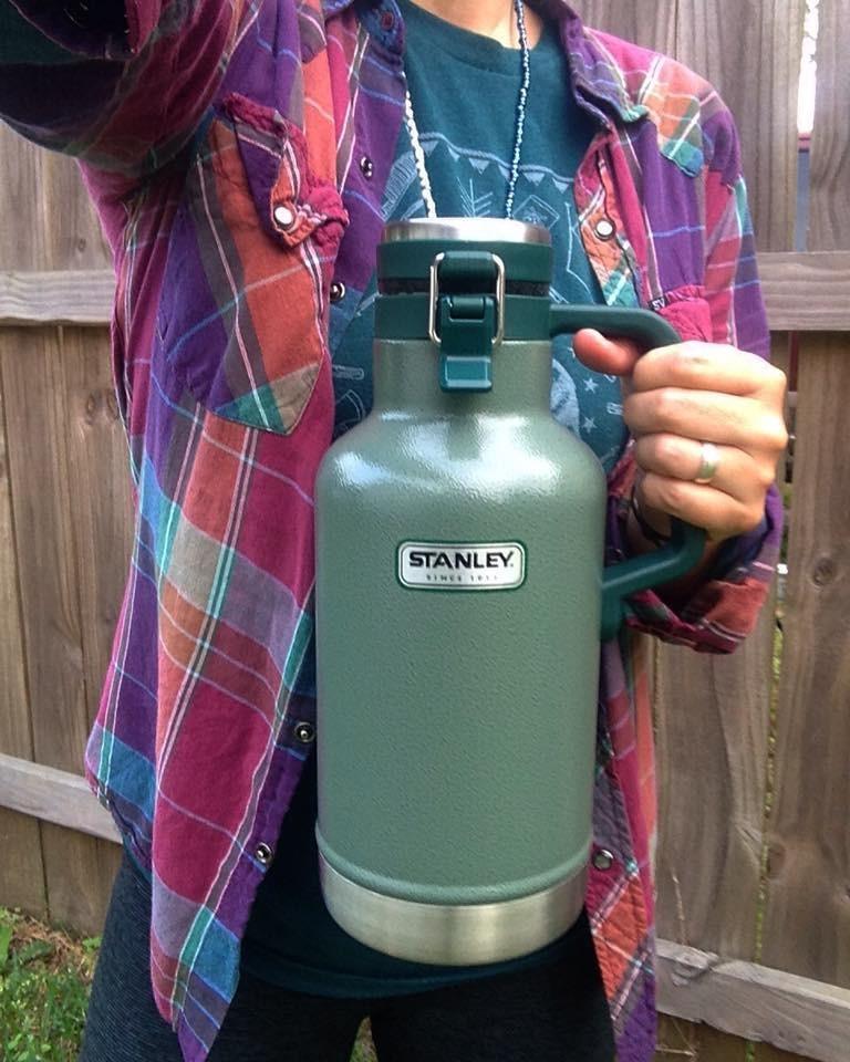 Stanley Classic Easy-Pour Growler 64 oz | Keeps Beer Cold or Coffee Hot | Leakproof Steel Lined Lid and Easy to Carry Handle | Insulated Stainless Steel | BPA-Free | Frost Gloss customer photo 2