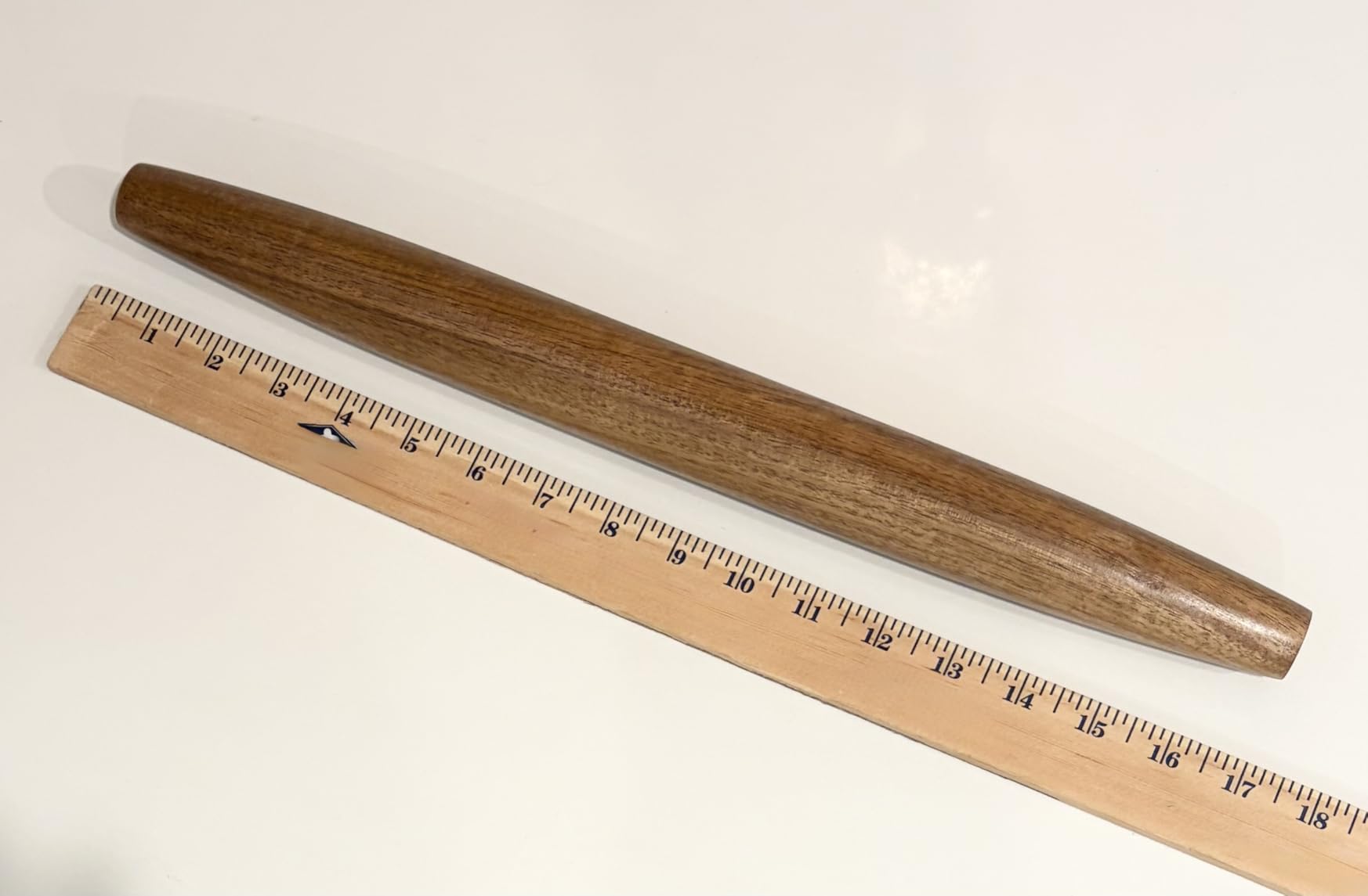 Amazon Basics Wooden French Rolling Pin, 17 in., Acacia Wood, Nonstick customer photo 1