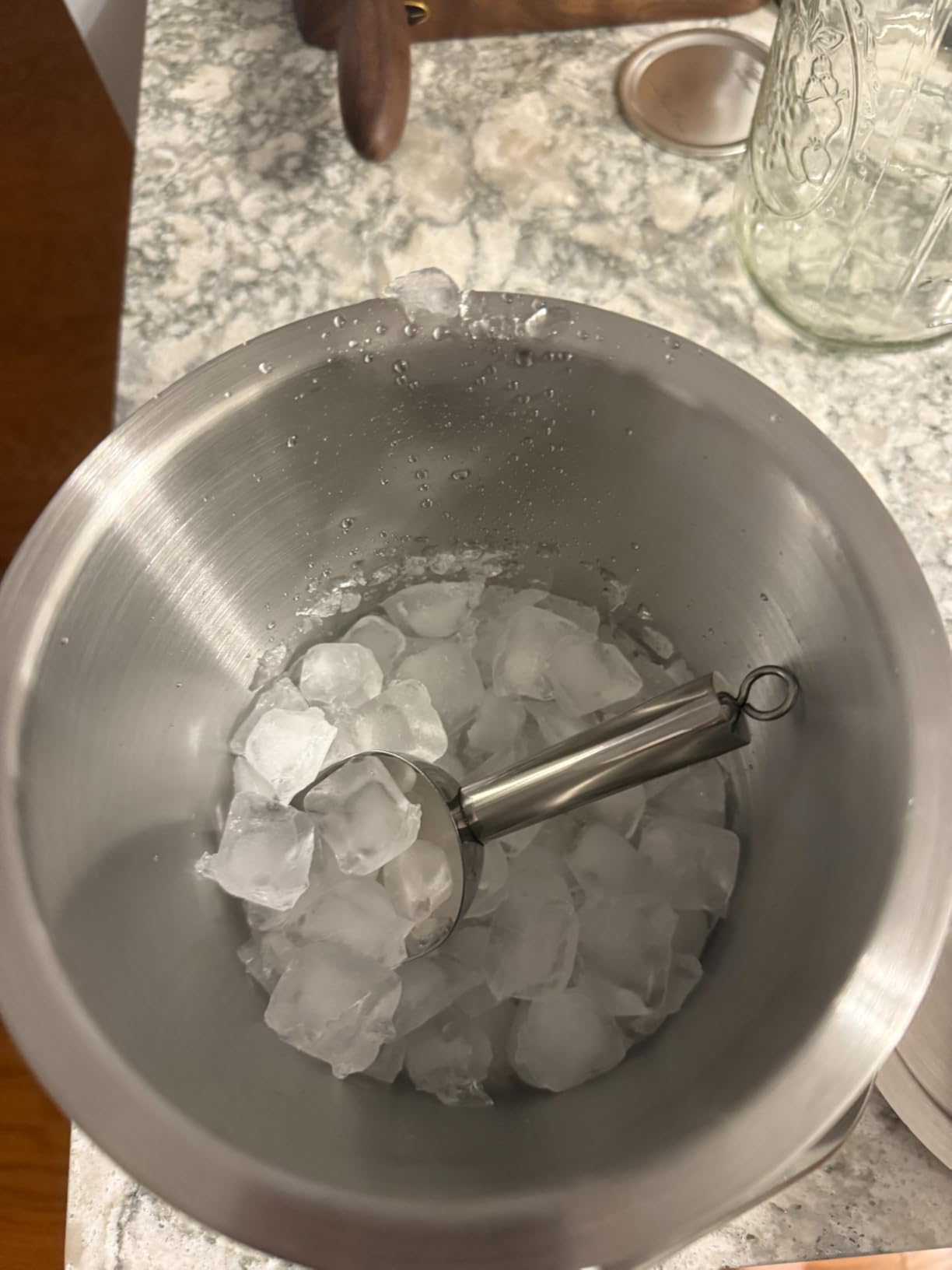 Portable Ice Buckets for Parties,3 Liter Double Wall Ice Bucket with Lid,Scoop,Tongs,Handle,Stainless Steel Ice Container to Keep Ice Frozen Longer- Ideal for Cocktail Bar,Camping,Chilling Beer/Wine customer photo 1