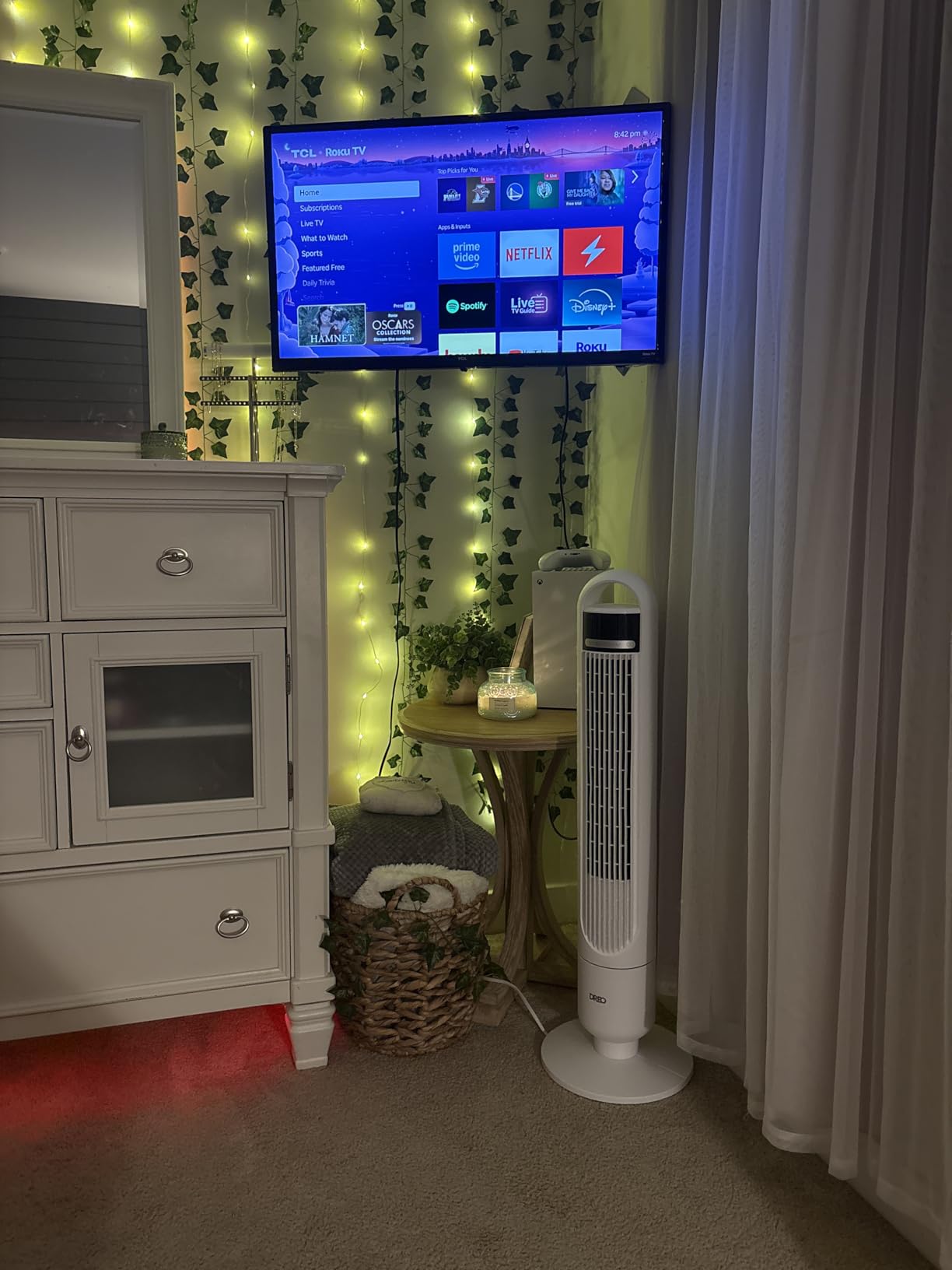 Dreo Tower Fan for Bedroom, 90° Oscillating Standing Fans for Room with 4 Speeds, 3 Modes, 28dB Quiet for Sleep, 25ft/s Velocity, 8H Timer, Remote, Living Room, Office, Home, Black customer photo 1
