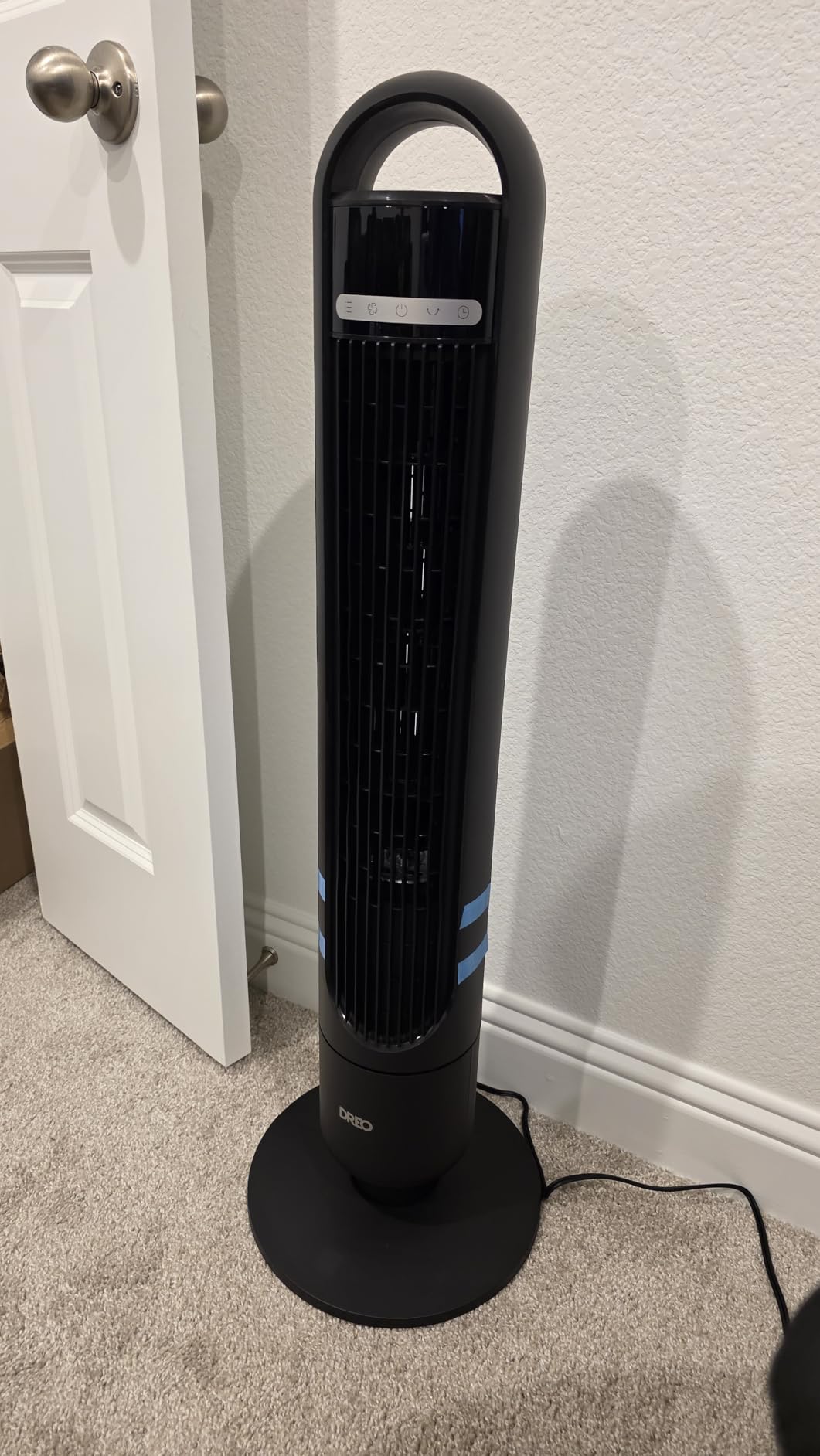 Dreo Tower Fan for Bedroom, 90° Oscillating Standing Fans for Room with 4 Speeds, 3 Modes, 28dB Quiet for Sleep, 25ft/s Velocity, 8H Timer, Remote, Living Room, Office, Home, Black customer photo 2