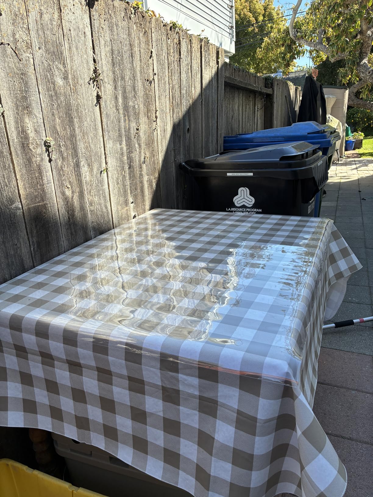 Smiry Rectangle Table Cloth, Waterproof Vinyl Tablecloths with Flannel Backing, Wipeable Buffalo Plaid Table Cover for Picnic, Indoor and Outdoor (Khaki & White, 60