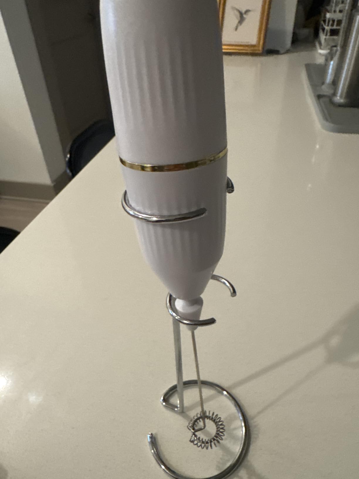 Handheld Milk Frother 14,000 RPM Drink Mixer Wand with Stand & Stirring Spoon Quiet One-Button Operation, Non-Slip Handle, Detachable Whisk Head for Coffee, Lattes, Cappuccinos, Matcha (Pink) customer photo 1