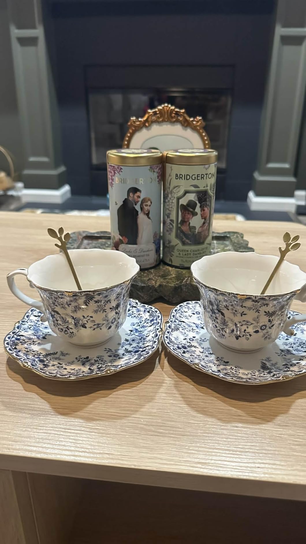 TATSUMI Country Roses Bone China Tea Cup and Saucer Set, 6 Pieces, Vintage Style, For Women and Tea Parties customer photo 2