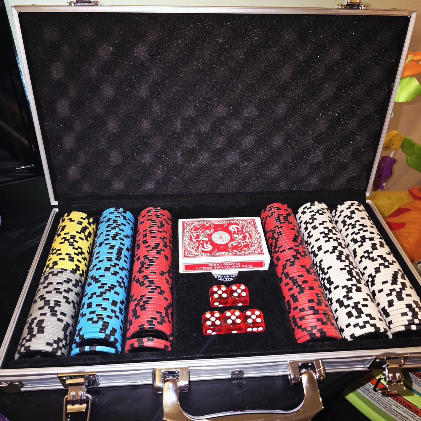 300 Piece Poker Set 11.5g Numbered Chips with Aluminum Case 2 Decks Cards Dealer Blind Buttons 5 Dice for Texas Holden Blackjack Casino Gaming customer photo 1
