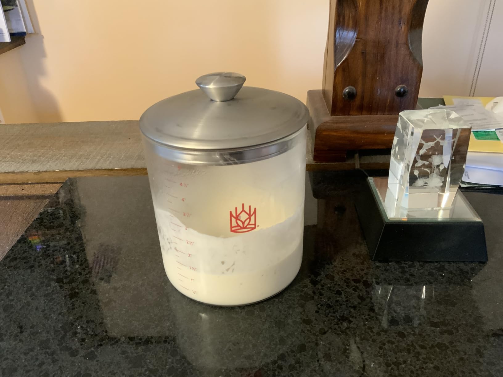 King Arthur Baking Company Glass Sourdough Crock with Lid, 1.5-Quart Capacity customer photo 1