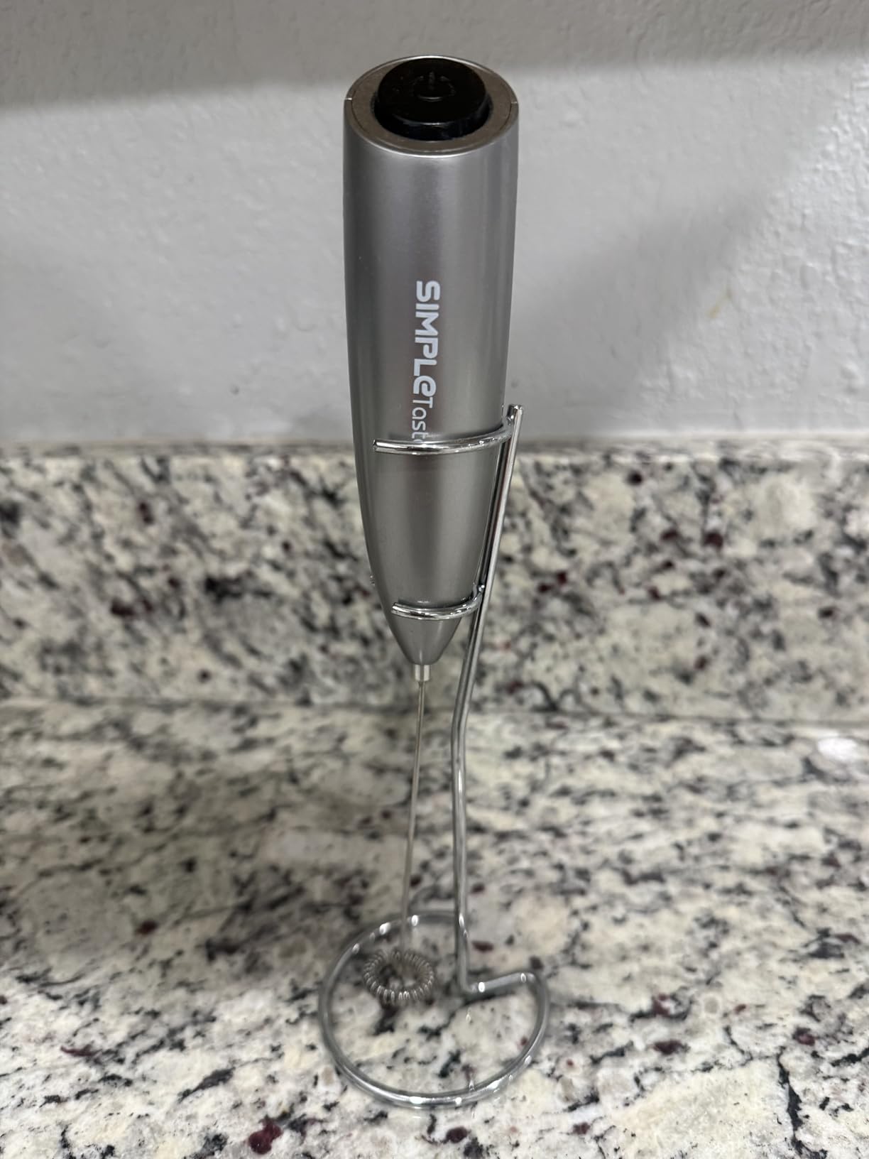 SIMPLETaste Rechargeable Milk Frother Wand Handheld, Dual Coil Whisk Head Drink Mixer, USB-C Electric Whisk with Stainless Steel Whisk for Coffee, Lattes, Cappuccino, Matcha, Hot Chocolate& Creamer customer photo 1