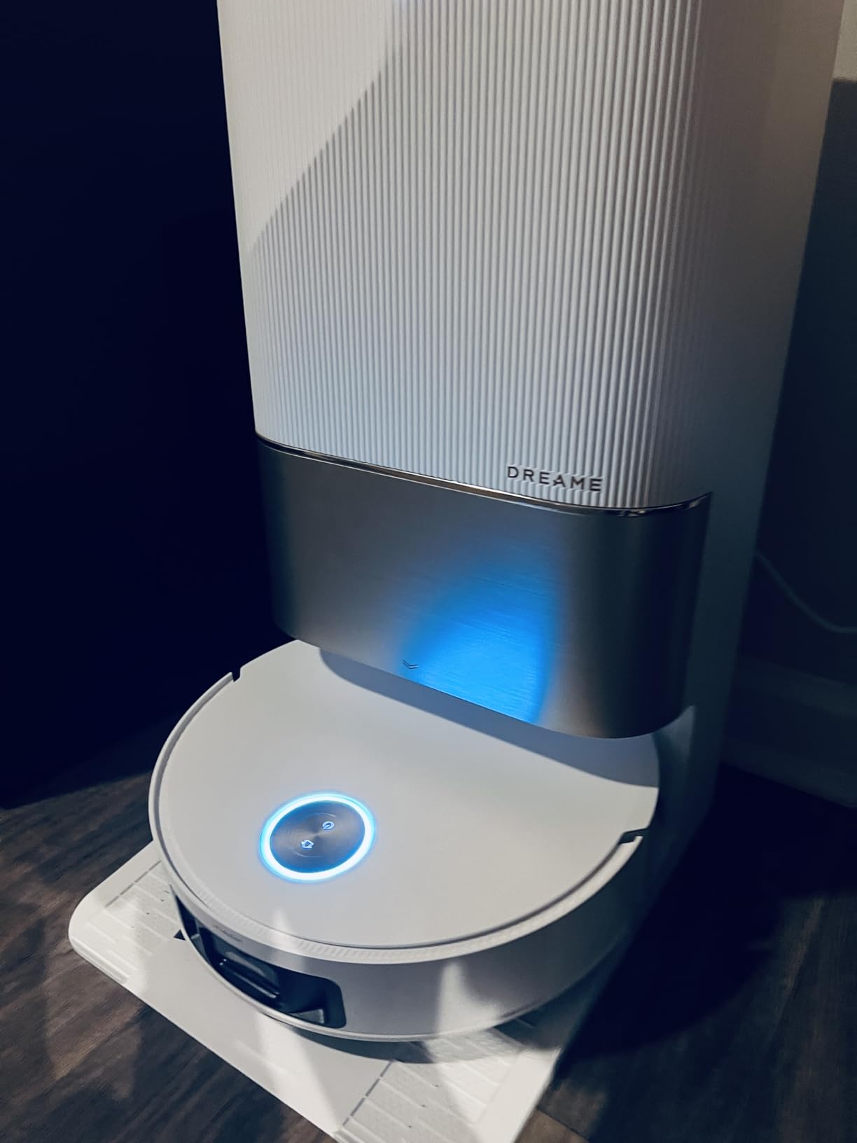 DREAME X50 Ultra Complete Robot Vacuum and Mop with Auto-Empty and Mop Self-Cleaning, 20,000Pa Suction, Obstacle Avoidance and 360° Navigation, Corner to Edge Deep Cleaning, Detangling Brush (Black) customer photo 1
