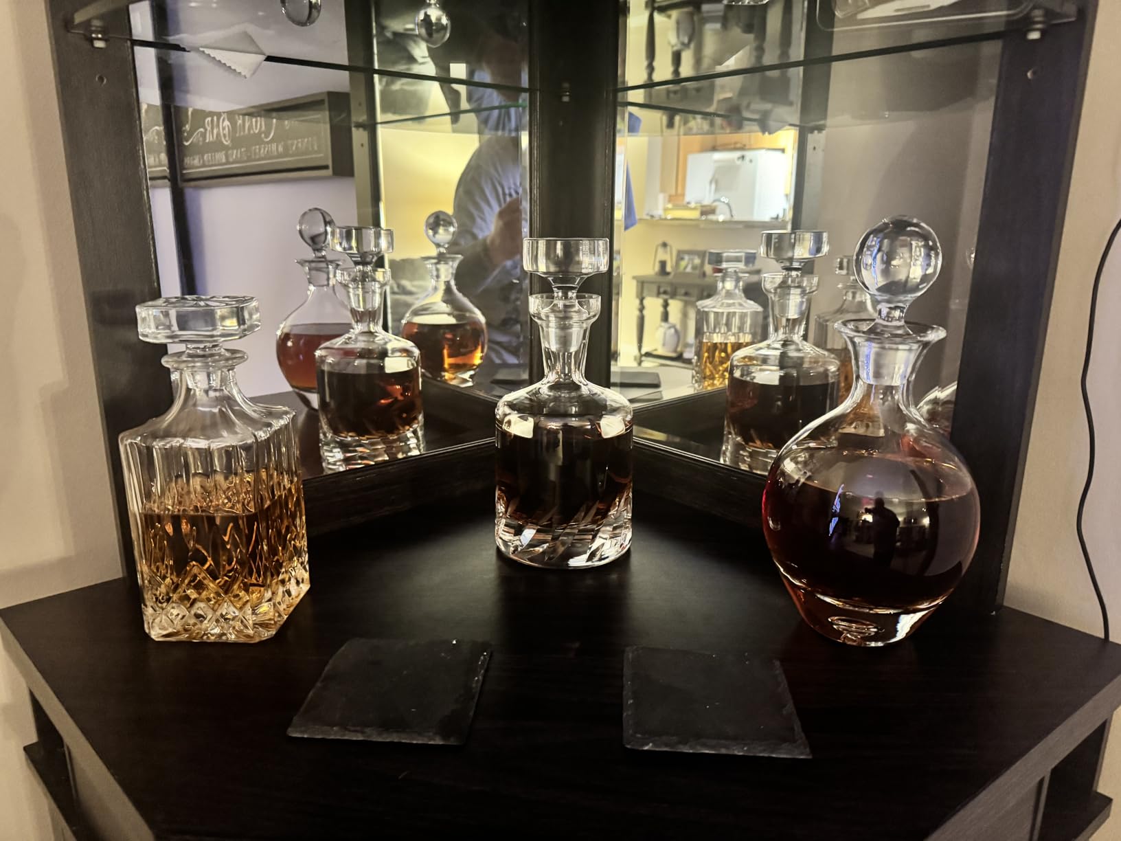Large Wine Decanter | Hand-Crafted in Europe | 66 FL Oz | Crystal Ground Stopper | Wide Base for Optimal Aeration | 100% Lead-Free Crystal | Handblown | Gift-Boxed | Elegant Design customer photo 2