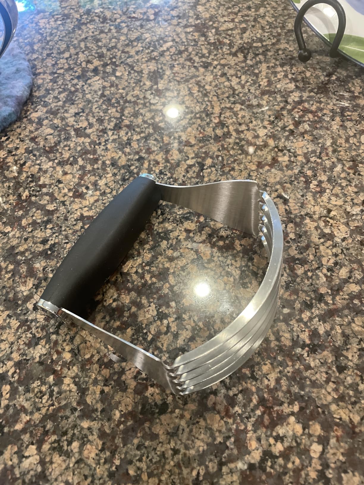 Spring Chef XL Stainless Steel Pastry Cutter Tool for Baking - Heavy Duty Dough Blender - Butter & Dough Cutter Tool with Sharp Blades - Pastry Blender for Easy Mixing - Dishwasher Safe - Black customer photo 1