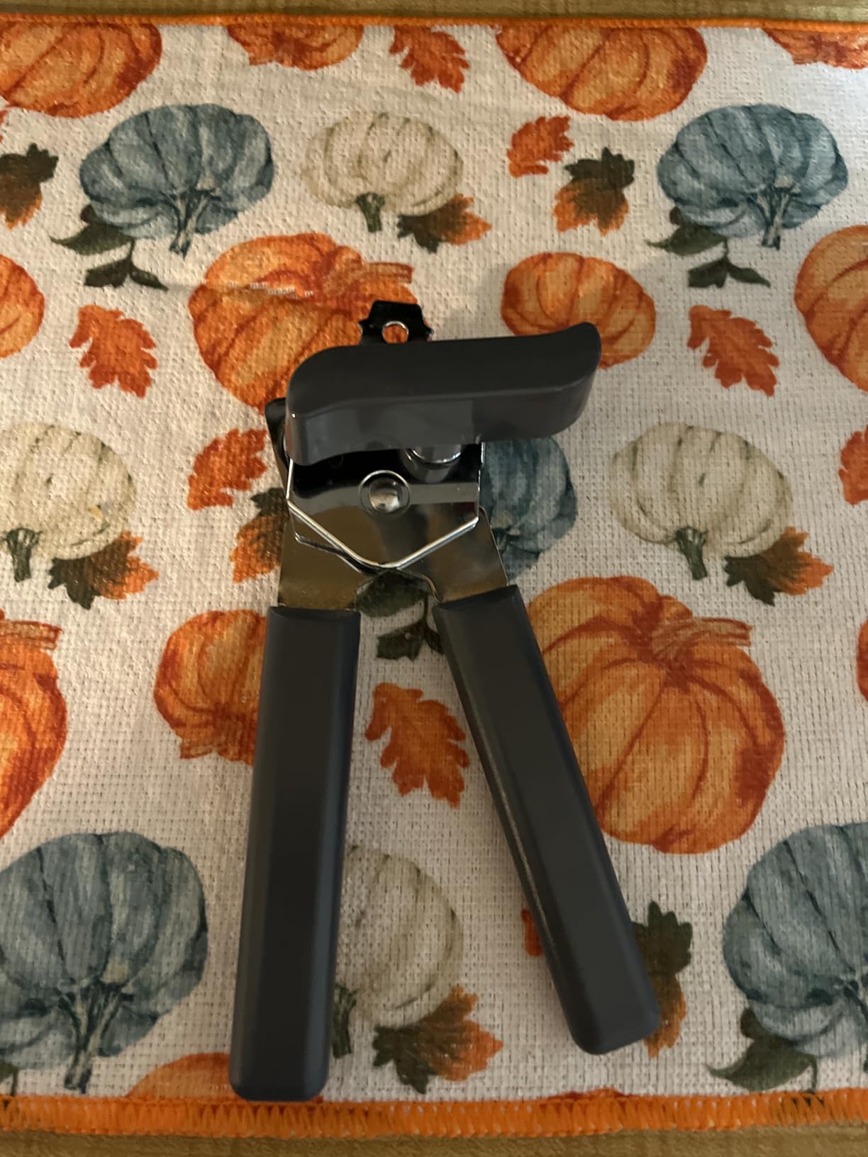 Can Opener Manual, COKORA Can Openers Hand Held with Comfort Anti-Slip Handles, Heavy Duty Stainless Steel Can Opener Smooth Edge and Bottle Openers, Easy Turn Can Openers for Seniors, Kitchen, Black customer photo 2