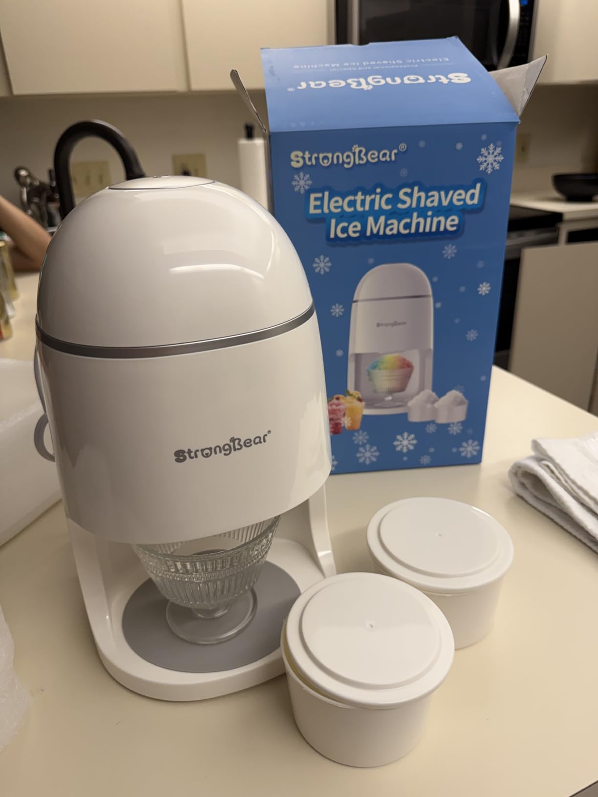 StrongBear Snow Cone Shaved Ice Machine, Electric Ice Shaver Slushie Machine, Snowcone Maker for Kids Birthday Party, House Warming Gifts New Home, Kitchen Gift Ideas, White customer photo 1