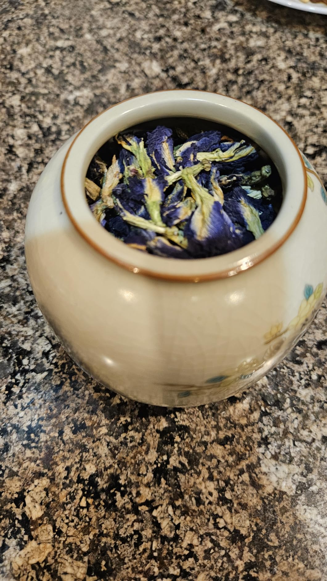 9oz Small Ceramic Tea Canister with Airtight Lid - Adorable Animal Design Storage Jar for Loose Leaf Tea, Coffee, Sugar, Cookies - Decorative Kitchen & Pantry Organizer (Cat-A) customer photo 2