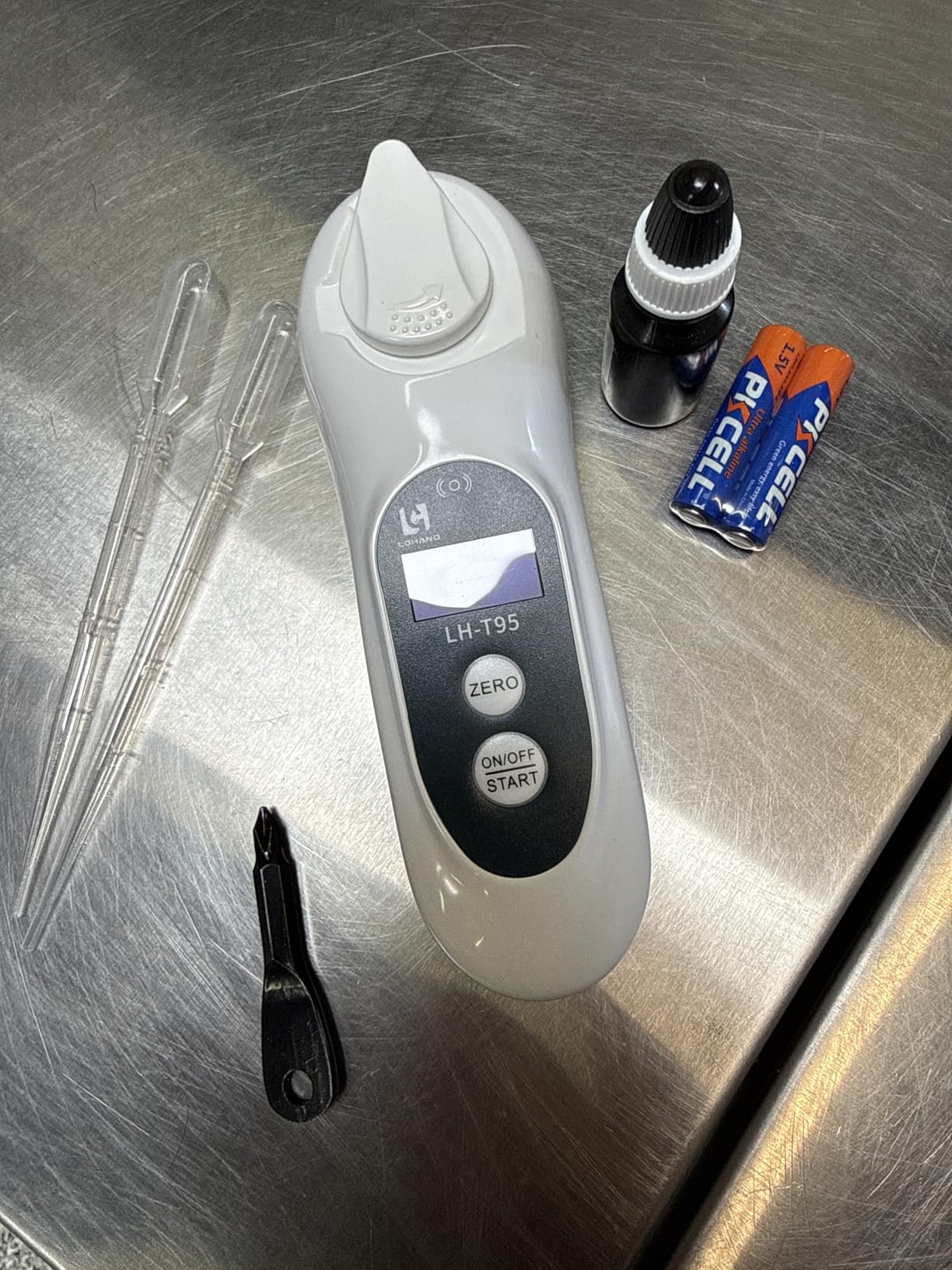 3-in-1 Digital Brix Refractometer with ATC/Refractive Index(RI), 0-95% Brix Measurement Range, High Accuracy Digital Brix Meter for Honey/Maple Syrup/Fruit Juice/Coffee customer photo 1