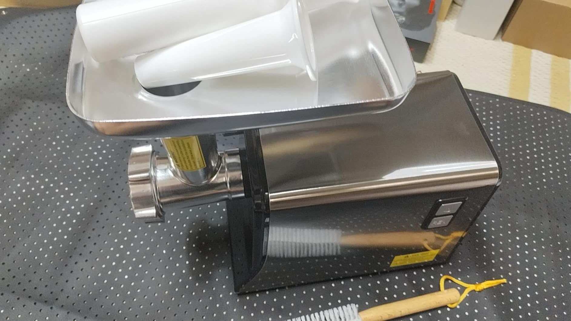 5.0 Upgrade Electric Meat Grinder【 3500W Super Motor】【SGS Certified SUS304 Blade & Plate】3-Second Fast Meat Grinding, Perfect For Meat Grinders For Home Use (SILVER) customer photo 1
